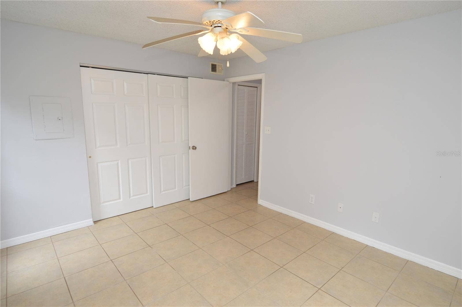 8630 MALLARD RESERVE DRIVE, #1, Tampa, FL 33614 8630 MALLARD RESERVE DRIVE, #1, Tampa, FL 33614