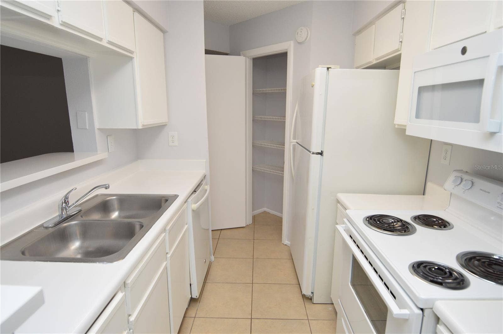 8630 MALLARD RESERVE DRIVE, #1, Tampa, FL 33614 8630 MALLARD RESERVE DRIVE, #1, Tampa, FL 33614
