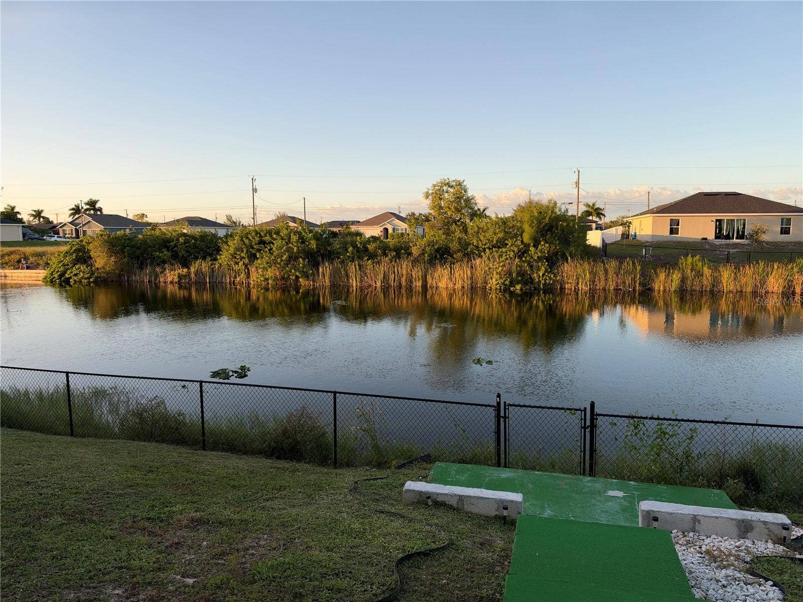 517 NW 19TH TERRACE, Cape Coral, FL 33993 517 NW 19TH TERRACE, Cape Coral, FL 33993