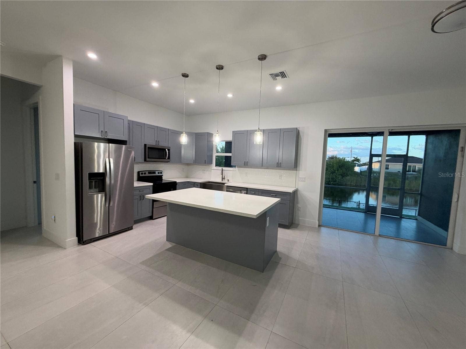 517 NW 19TH TERRACE, Cape Coral, FL 33993 517 NW 19TH TERRACE, Cape Coral, FL 33993