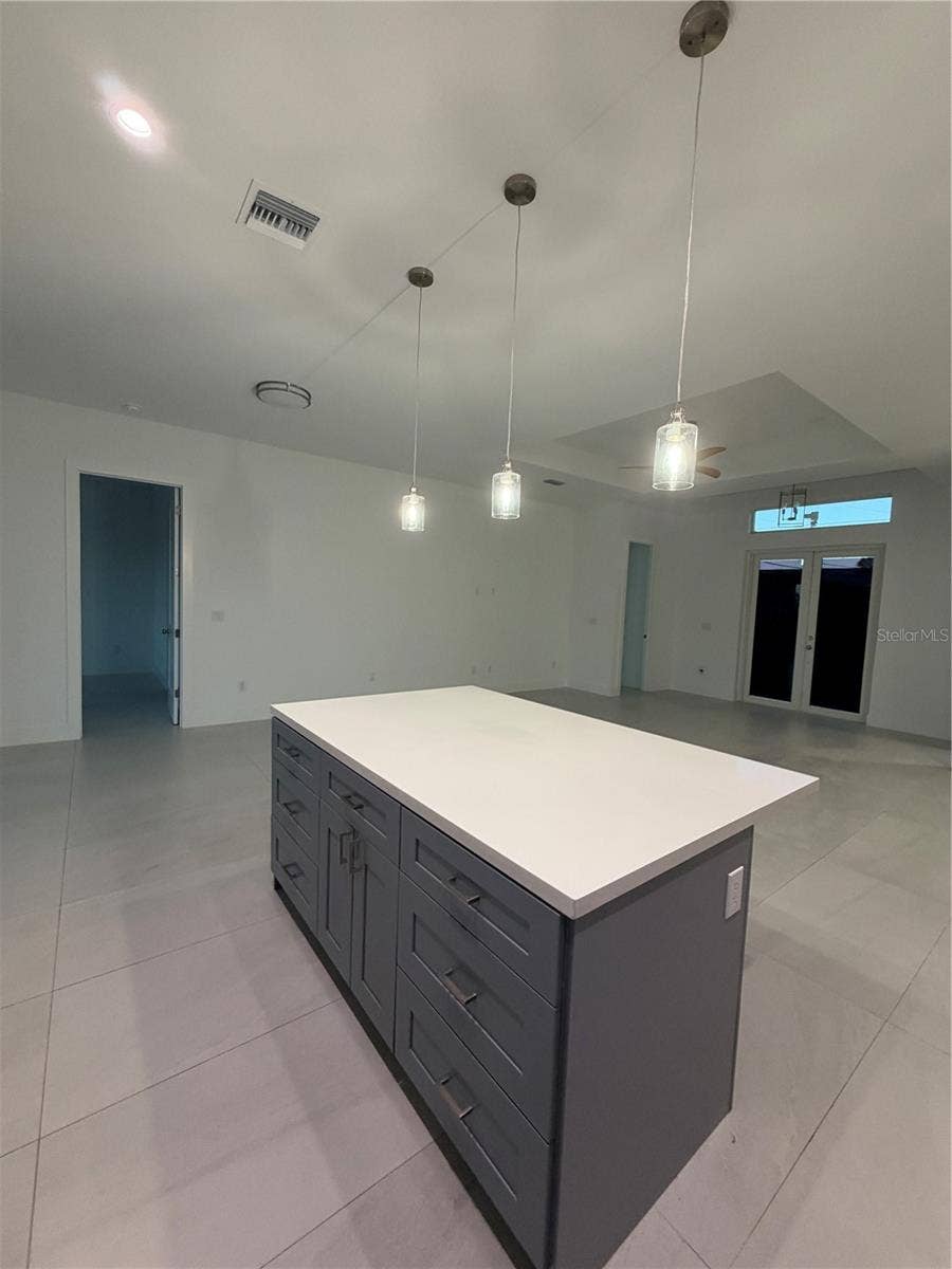 517 NW 19TH TERRACE, Cape Coral, FL 33993 517 NW 19TH TERRACE, Cape Coral, FL 33993