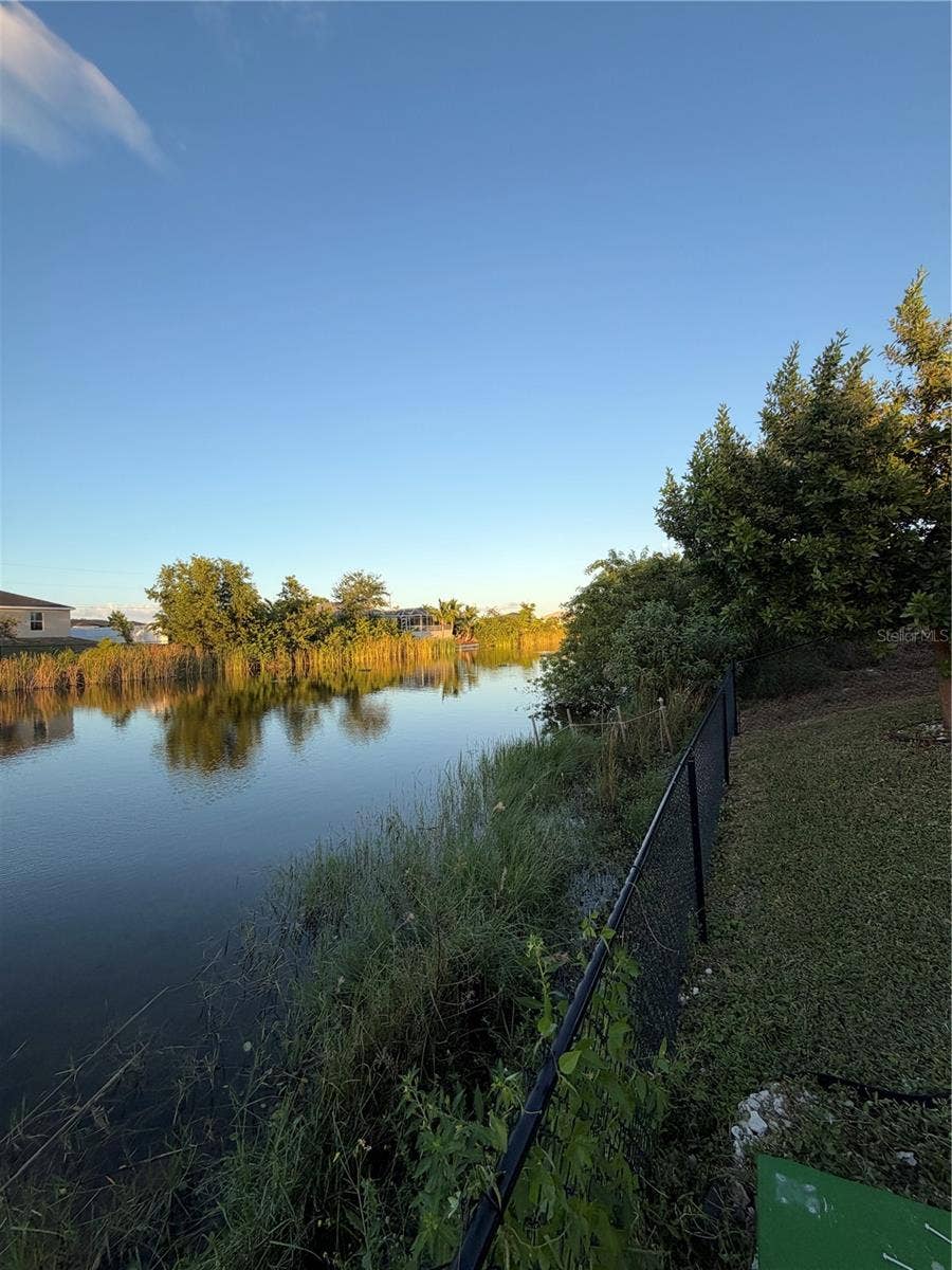 517 NW 19TH TERRACE, Cape Coral, FL 33993 517 NW 19TH TERRACE, Cape Coral, FL 33993