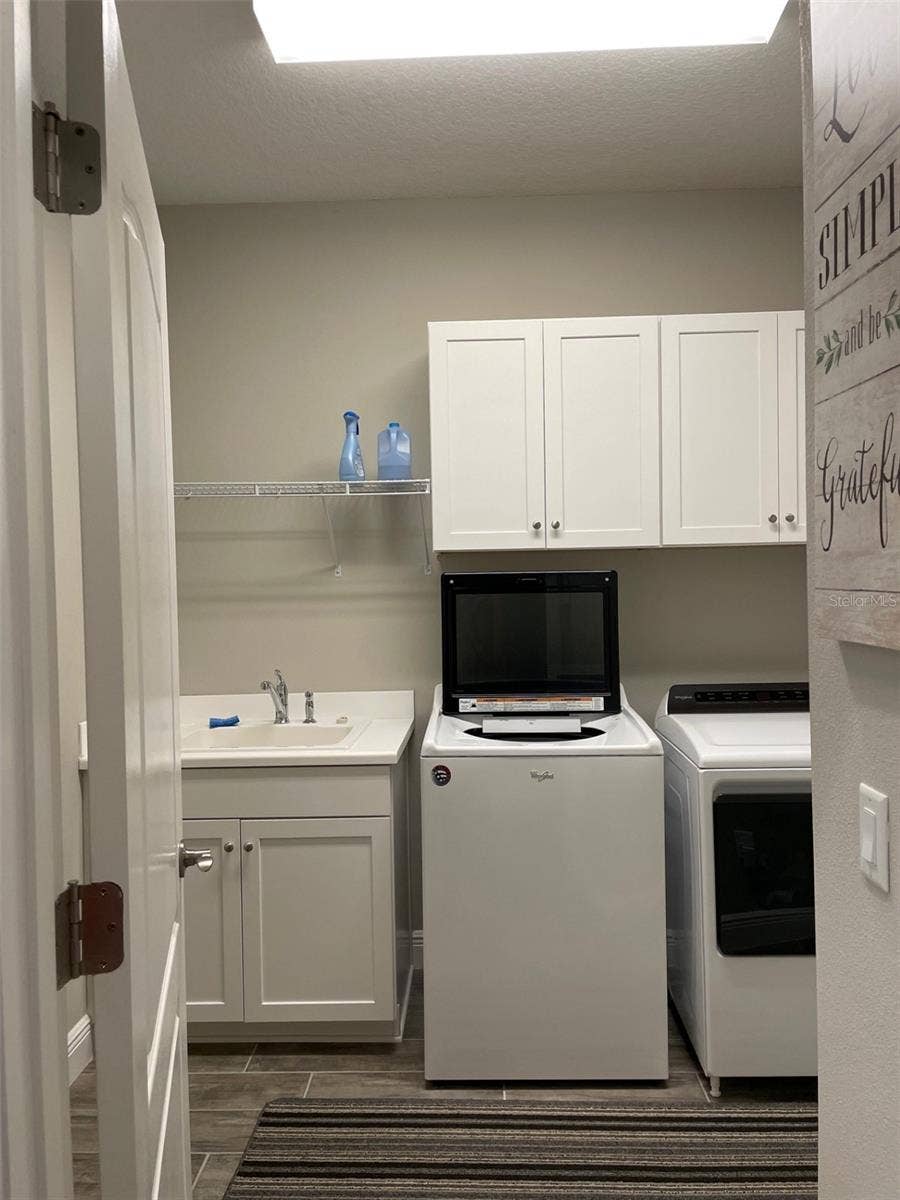 2944 SKY BLUE CV, Bradenton, FL 34211 Laundry Room