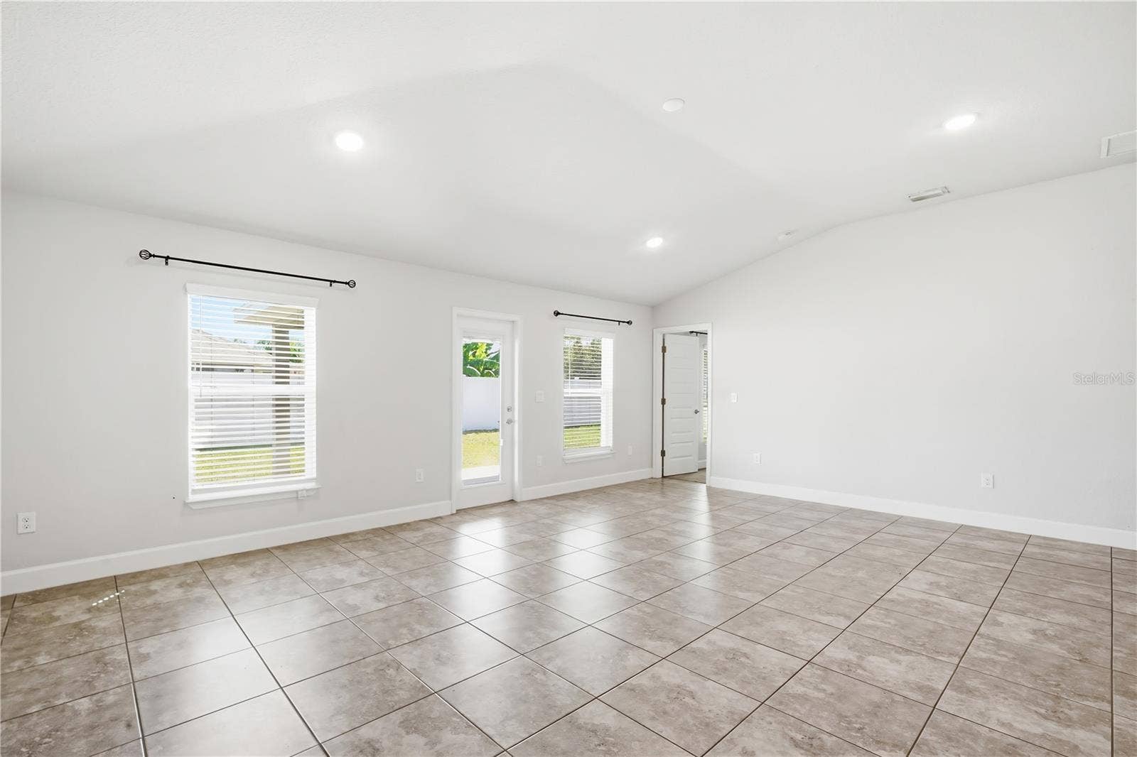 14516 SCOTTBURGH GLEN DRIVE, Wimauma, FL 33598 14516 SCOTTBURGH GLEN DRIVE, Wimauma, FL 33598