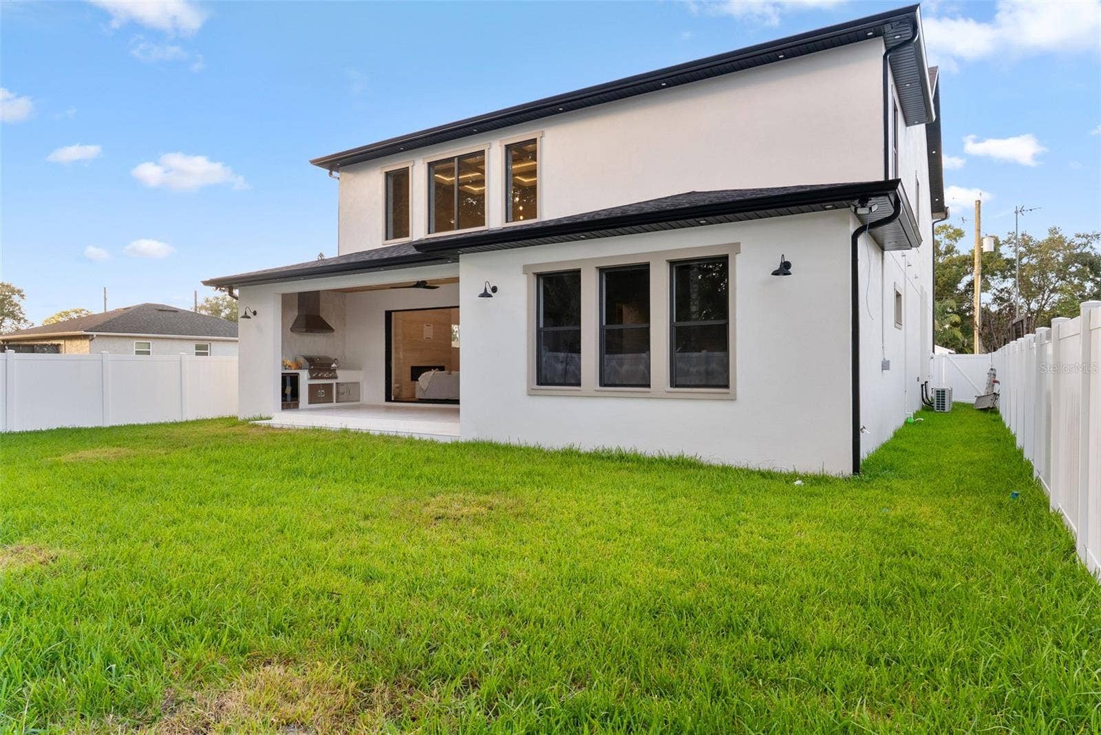 812 W KENTUCKY AVENUE, Tampa, FL 33603