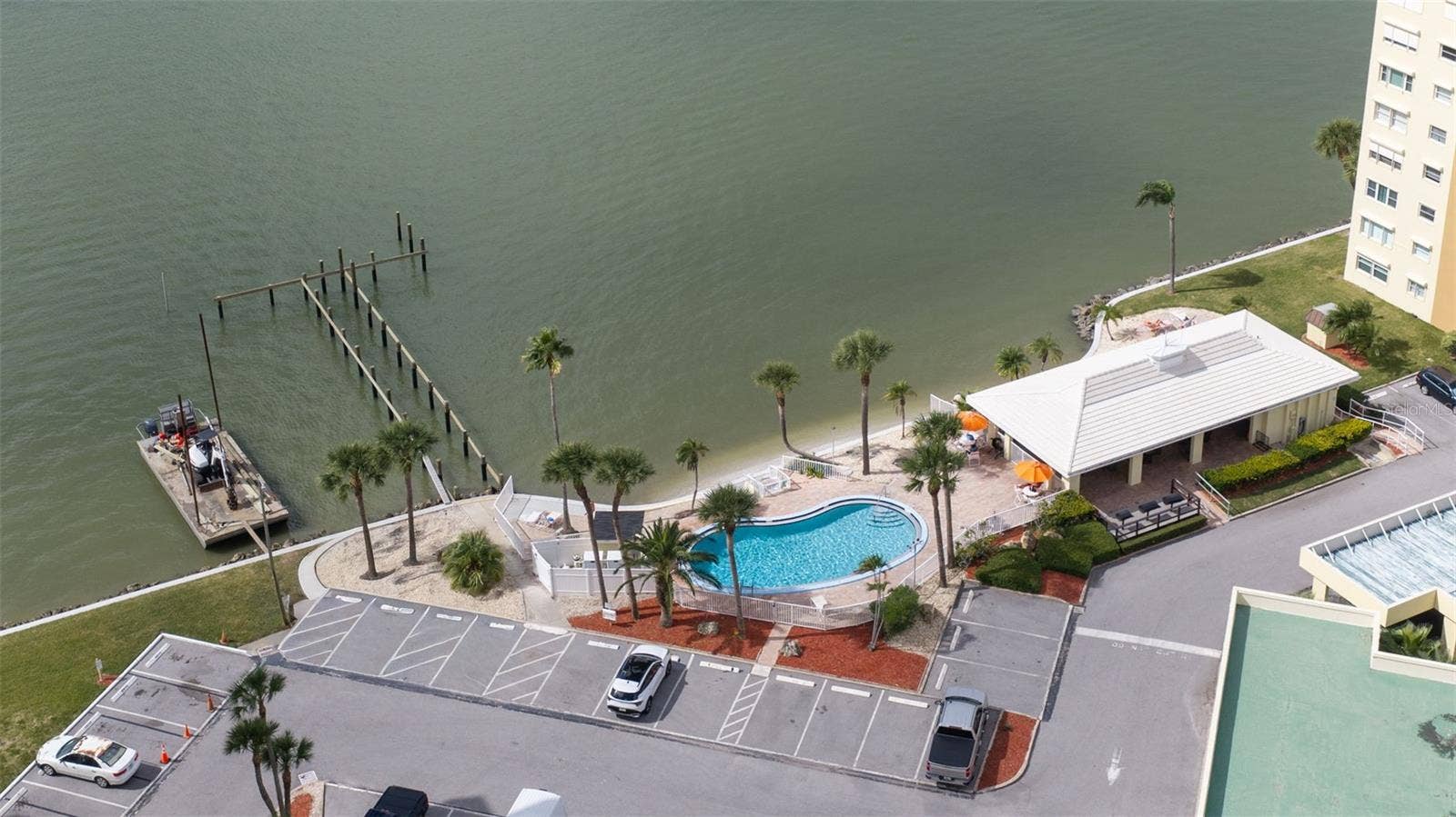4700 COVE CIRCLE, #111, St Petersburg, FL 33708 4700 COVE CIRCLE, #111, St Petersburg, FL 33708