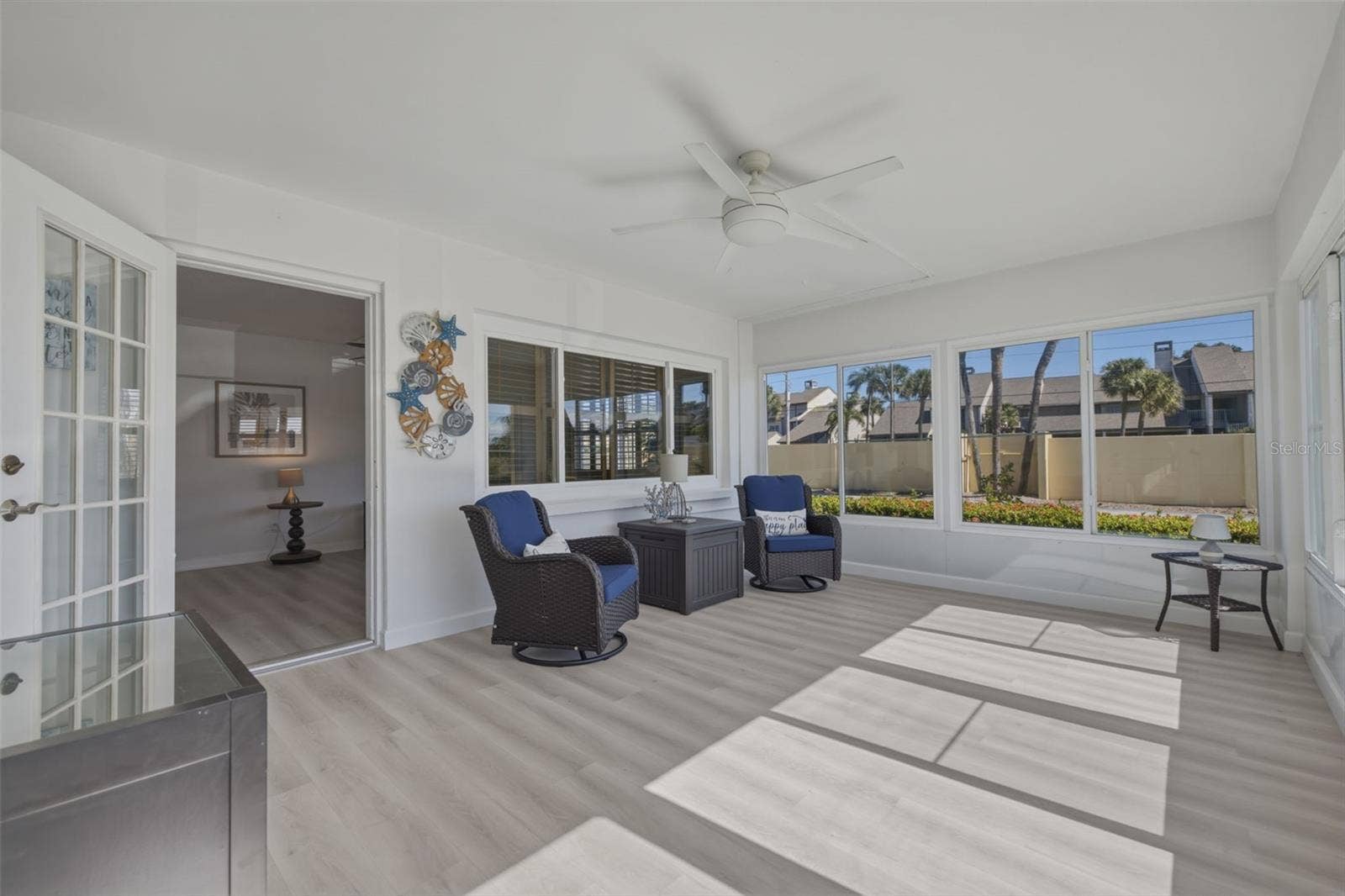 4700 COVE CIRCLE, #111, St Petersburg, FL 33708 Sunroom entry!