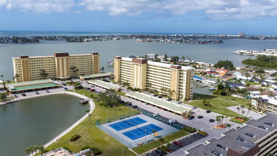 Property photo for 4700 COVE CIRCLE, #111, St Petersburg, FL