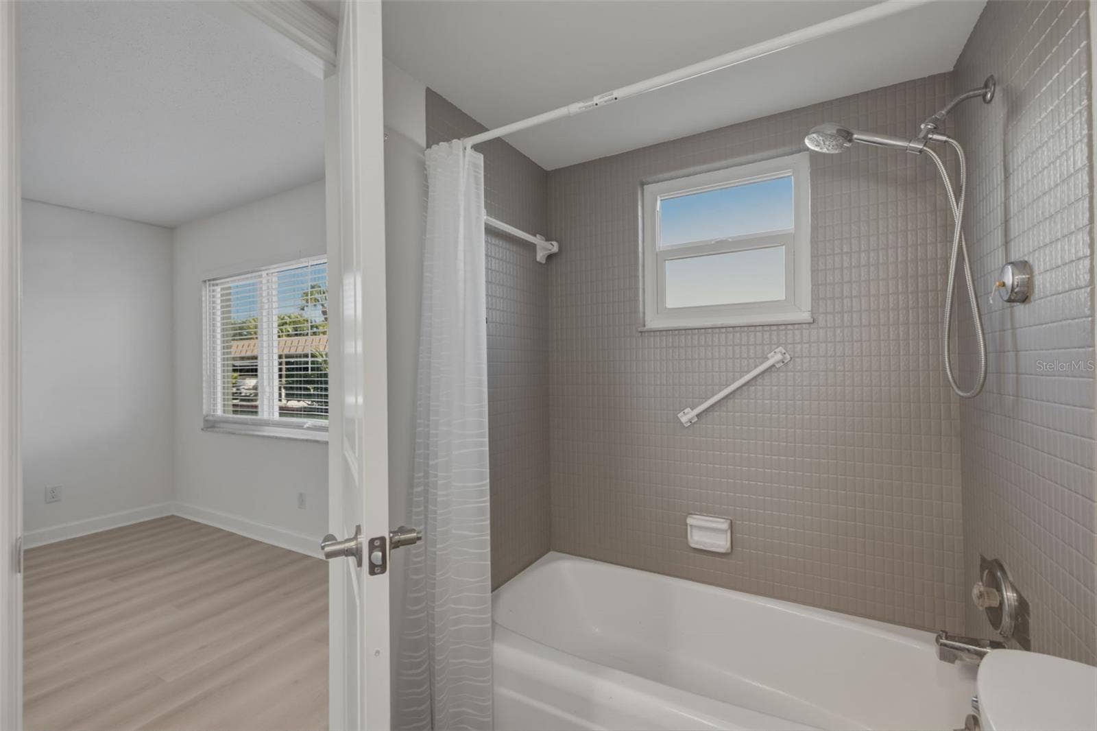 4700 COVE CIRCLE, #111, St Petersburg, FL 33708 4700 COVE CIRCLE, #111, St Petersburg, FL 33708