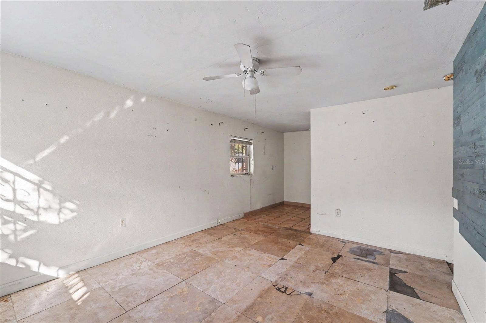 3921 W CHERRY STREET, Tampa, FL 33607