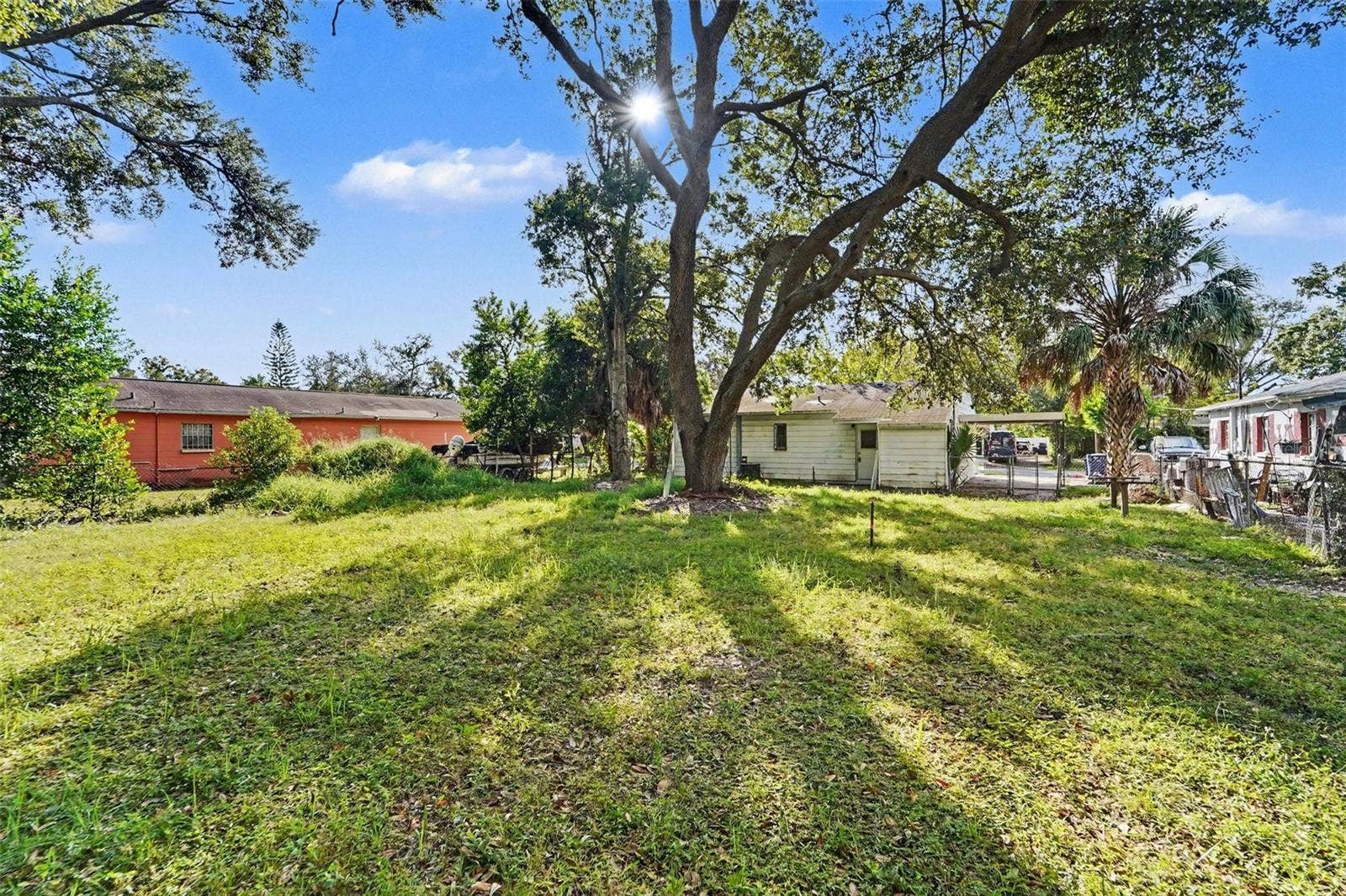 3921 W CHERRY STREET, Tampa, FL 33607