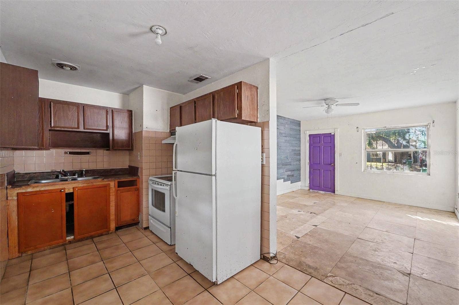 3921 W CHERRY STREET, Tampa, FL 33607