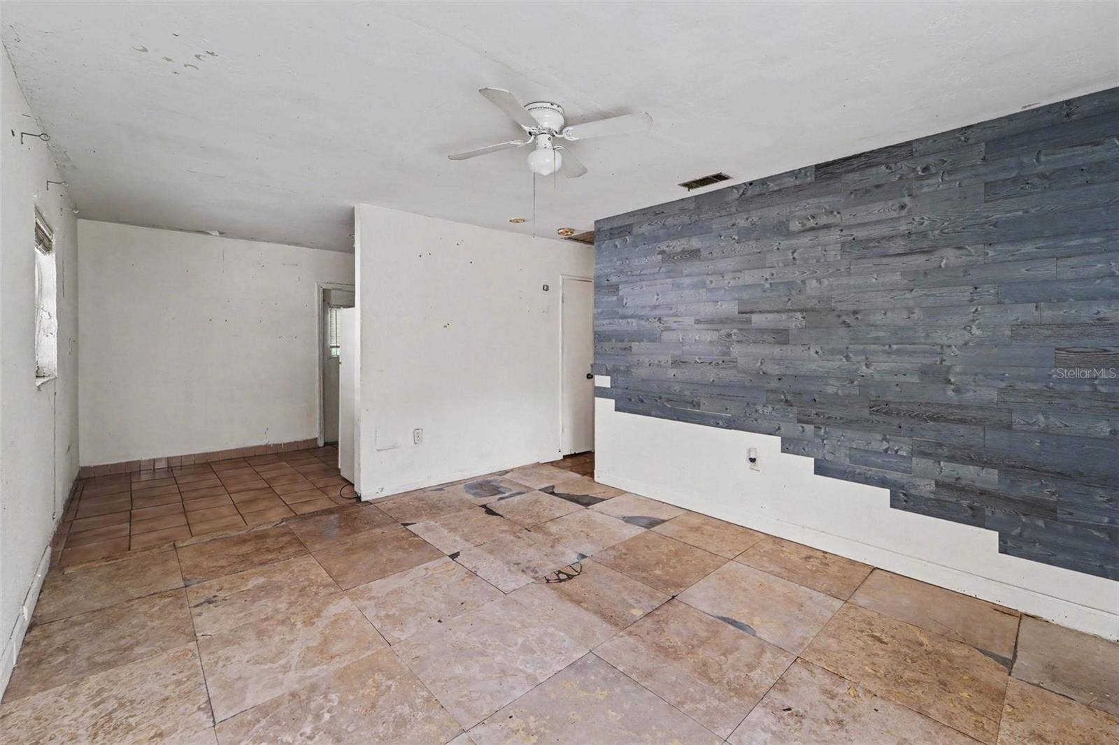 3921 W CHERRY STREET, Tampa, FL 33607