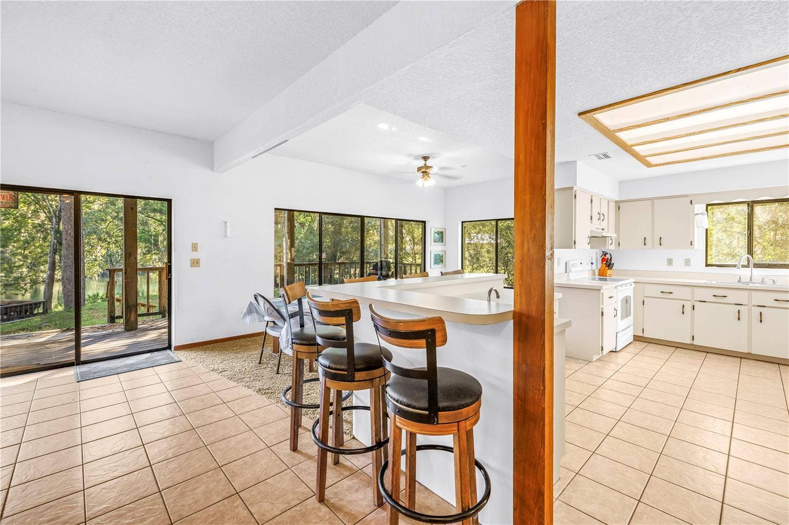 8885 SW 190TH AVENUE ROAD, Dunnellon, FL 34432