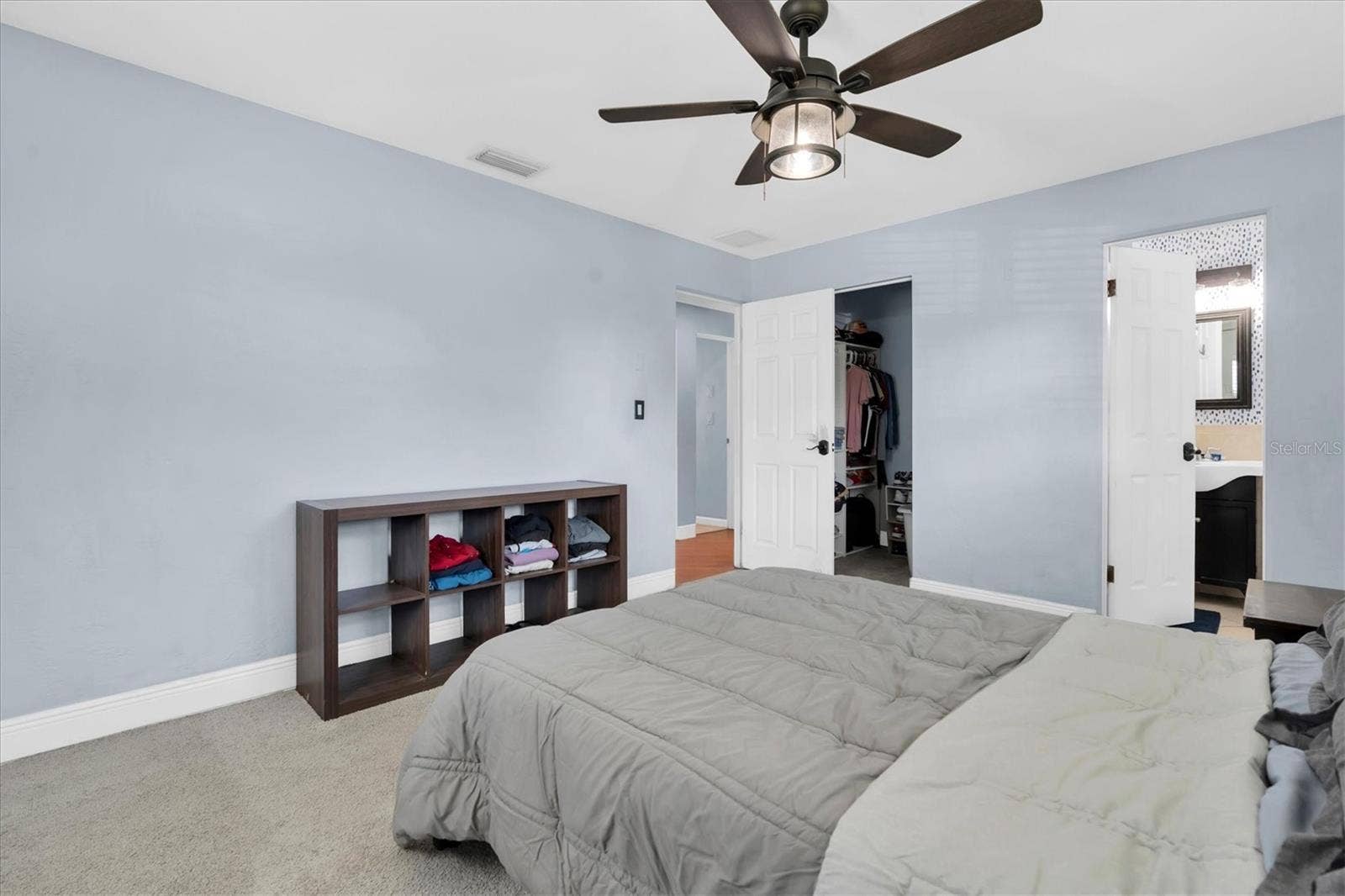 11401 81ST AVENUE, Seminole, FL 33772