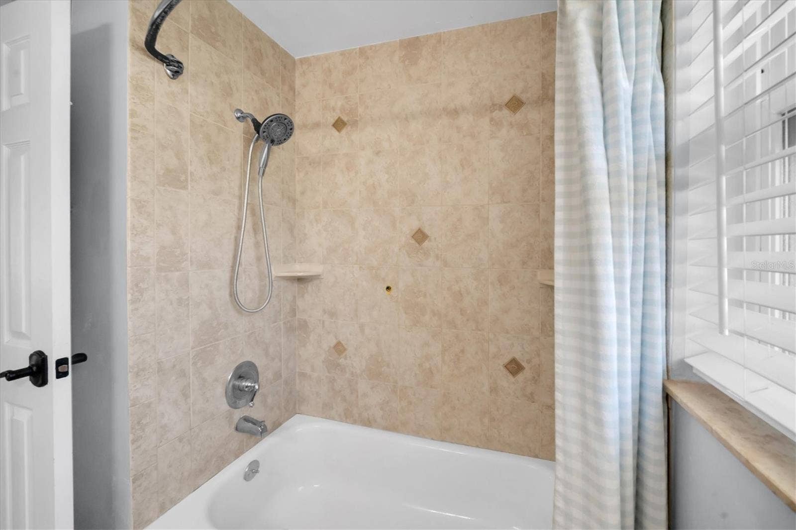 11401 81ST AVENUE, Seminole, FL 33772