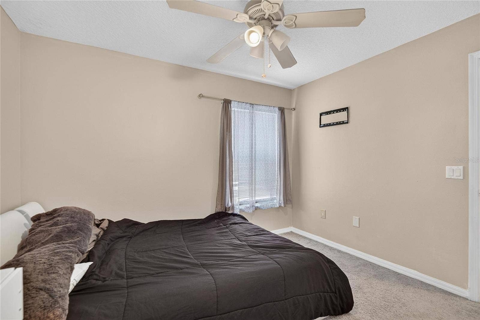12139 FOX BLOOM AVENUE, Gibsonton, FL 33534 12139 FOX BLOOM AVENUE, Gibsonton, FL 33534