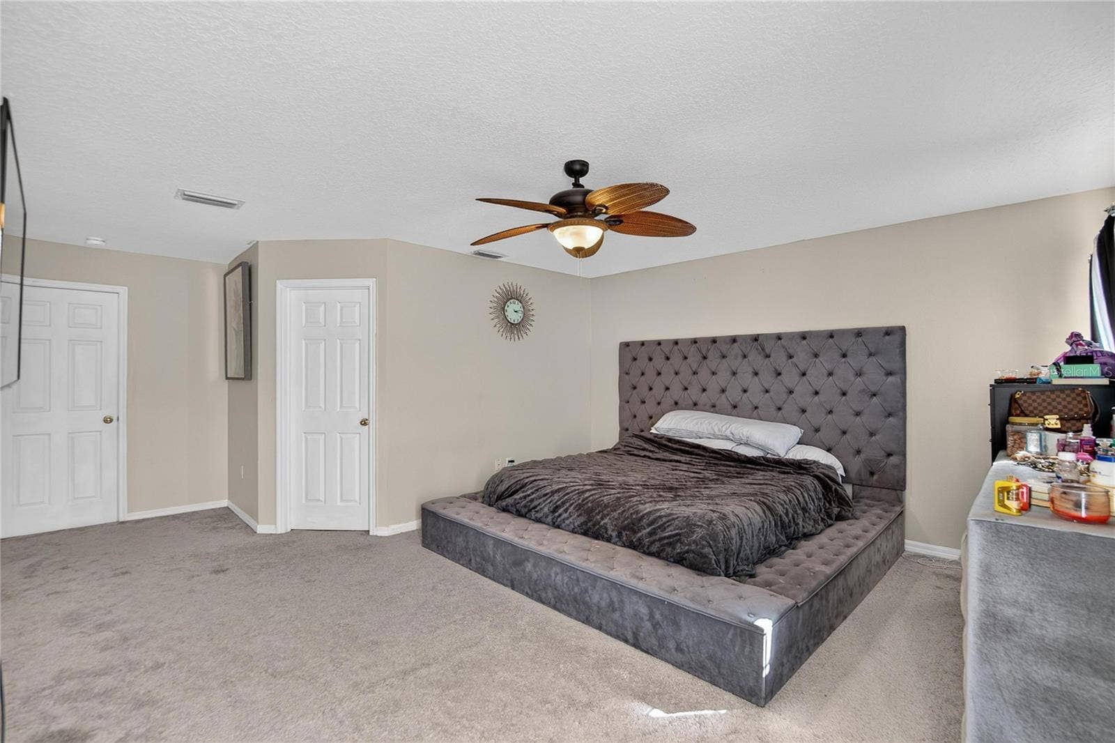 12139 FOX BLOOM AVENUE, Gibsonton, FL 33534 12139 FOX BLOOM AVENUE, Gibsonton, FL 33534