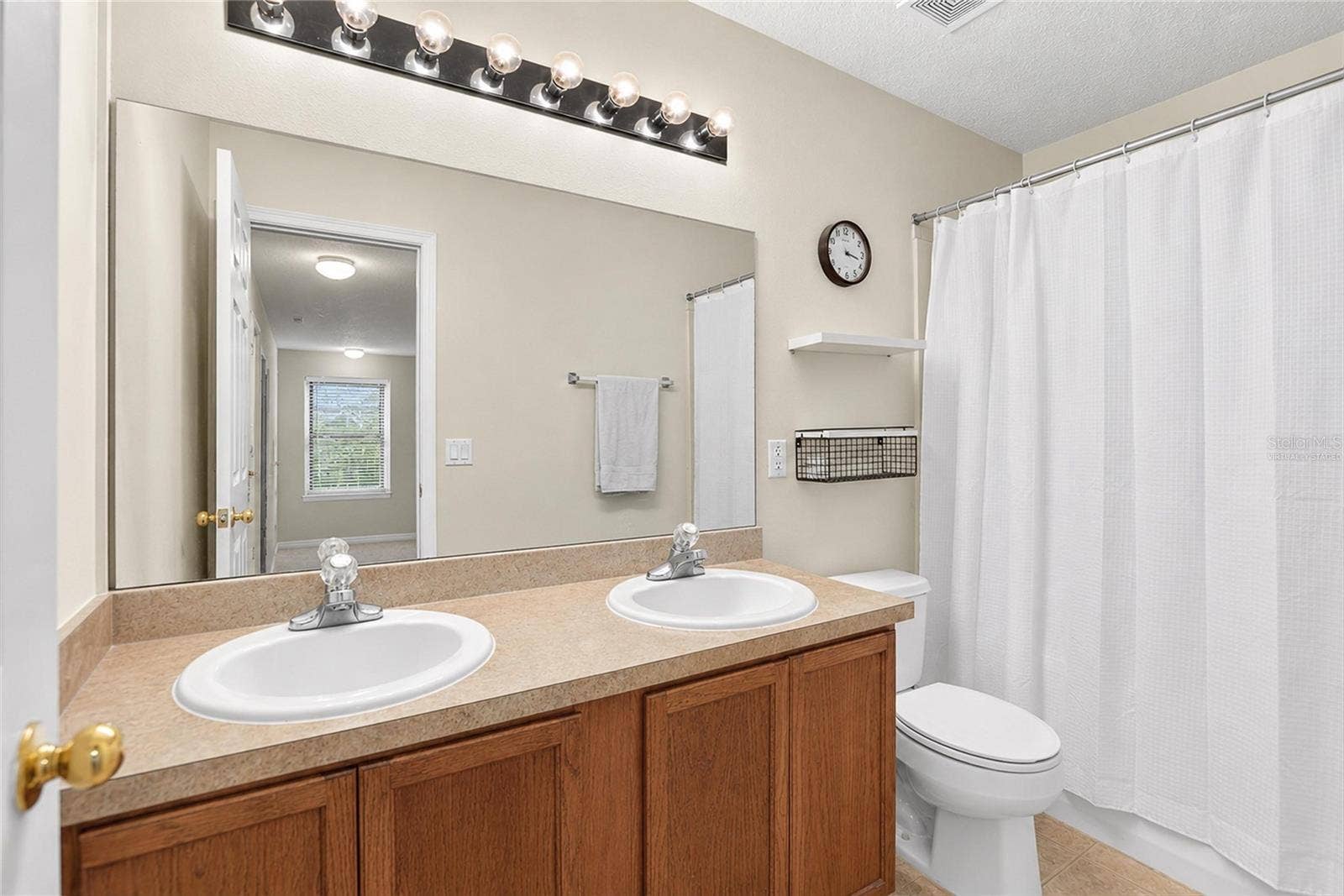 12139 FOX BLOOM AVENUE, Gibsonton, FL 33534 Virtually Staged