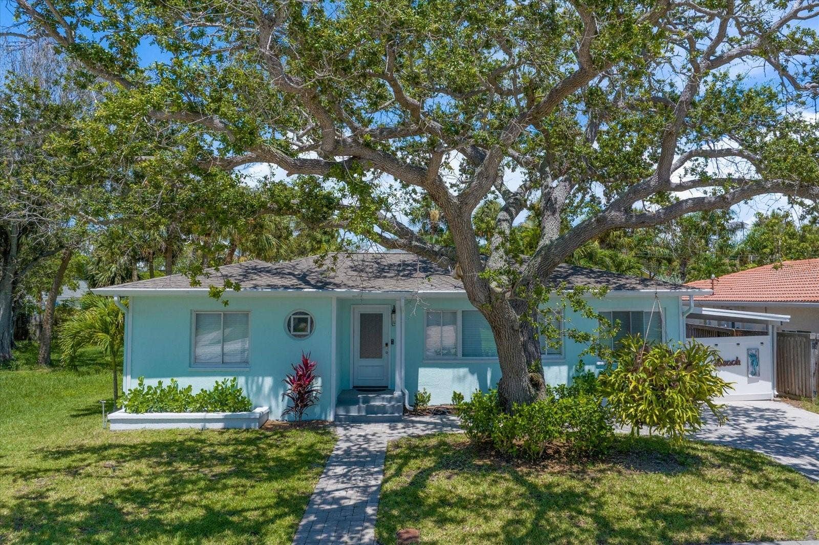 745 BRUCE AVENUE, Clearwater Beach, FL 33767 745 BRUCE AVENUE, Clearwater Beach, FL 33767