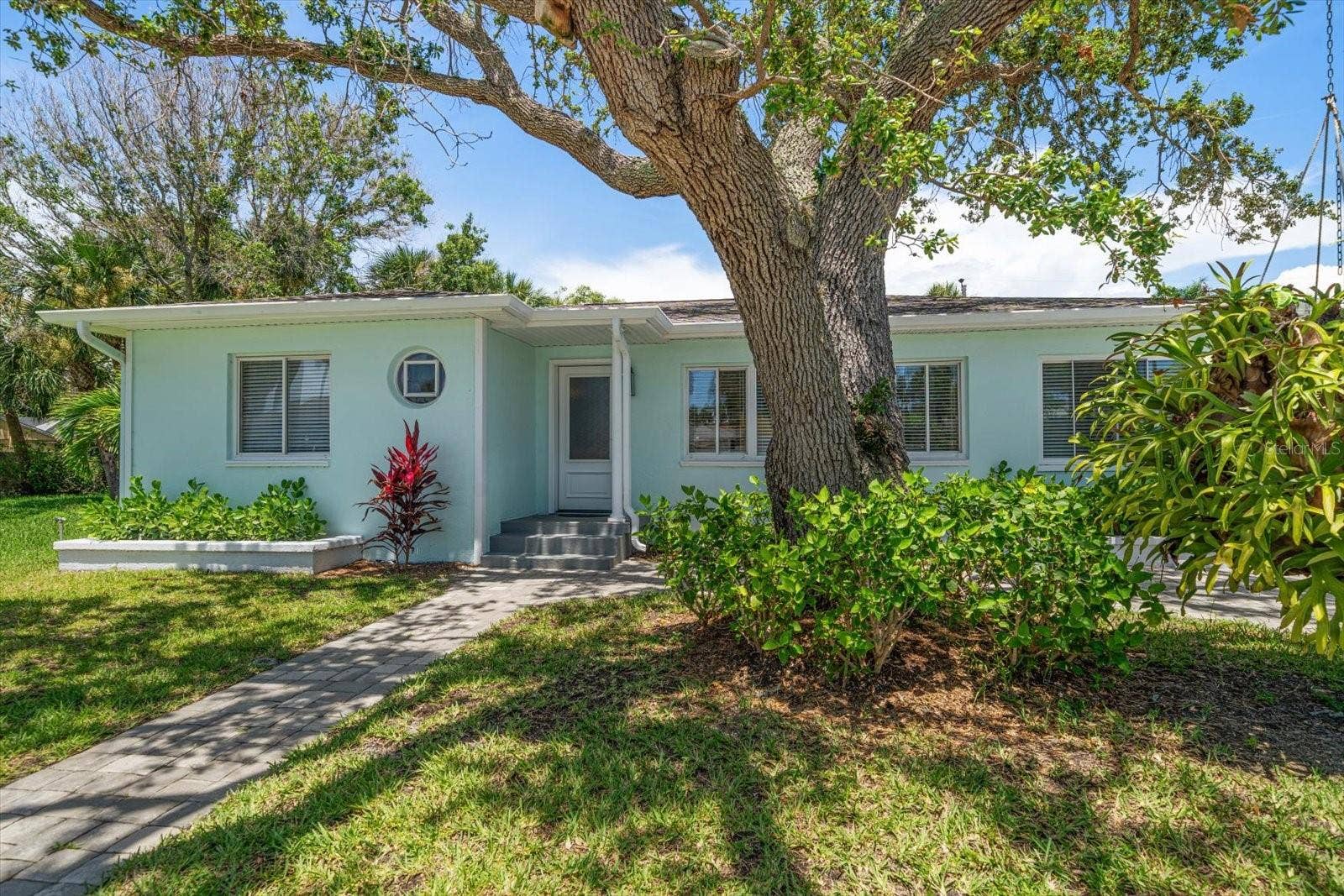 745 BRUCE AVENUE, Clearwater Beach, FL 33767 745 BRUCE AVENUE, Clearwater Beach, FL 33767