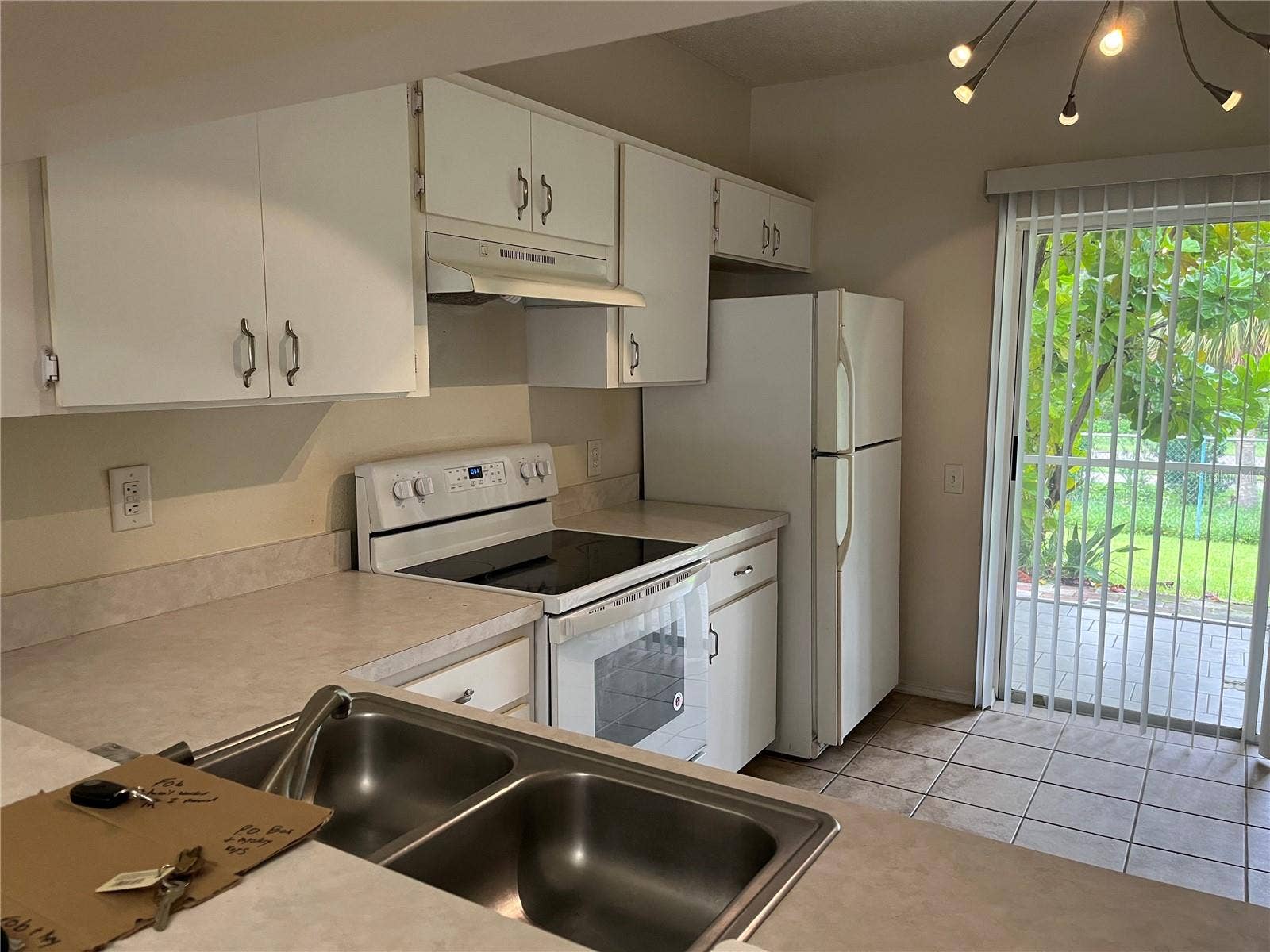 435 COUNTRYSIDE KEY BOULEVARD, Oldsmar, FL 34677 -