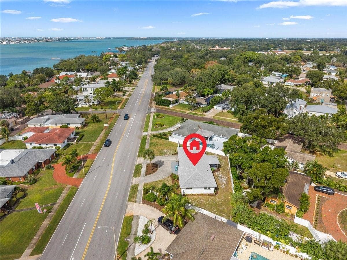213 PARK STREET N, St Petersburg, FL 33710