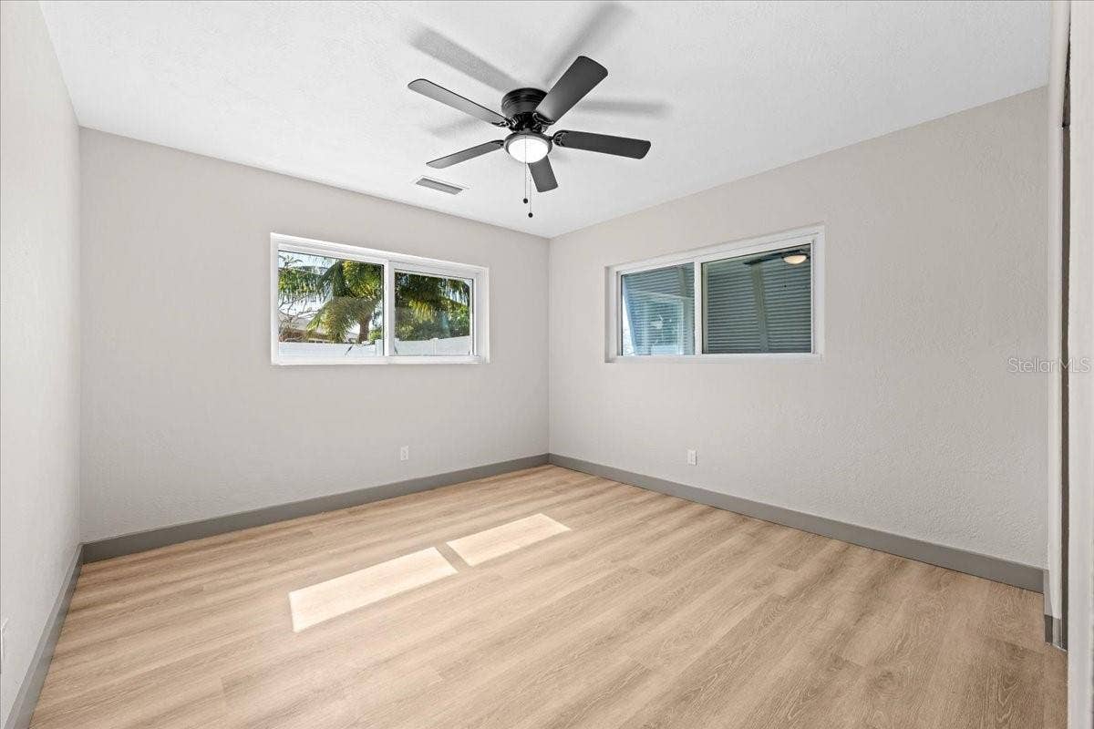 213 PARK STREET N, St Petersburg, FL 33710