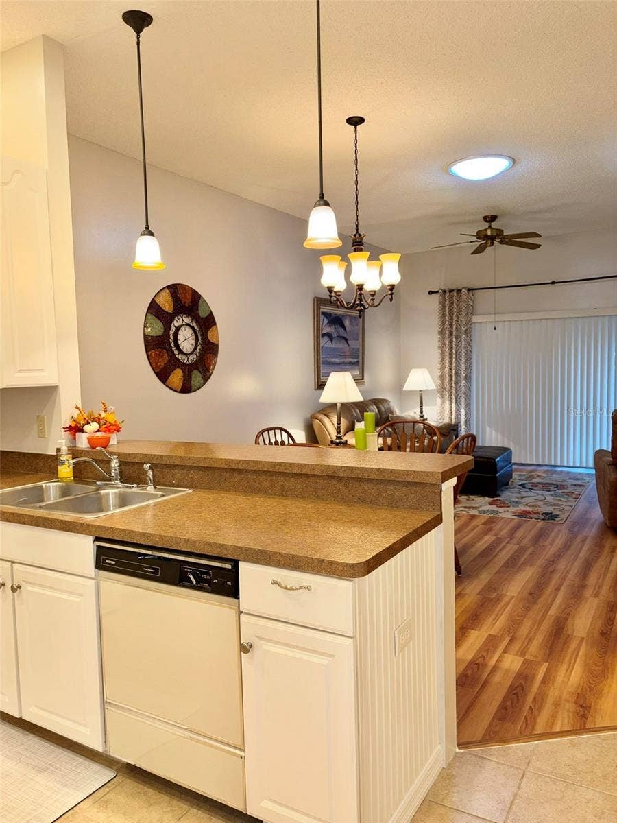 311 KELSEY WAY, #3, Sun City Center, FL 33573