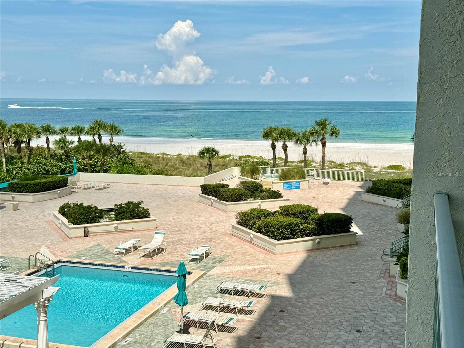 1380 GULF BOULEVARD, #307, Clearwater Beach, FL 33767 1380 GULF BOULEVARD, #307, Clearwater Beach, FL 33767