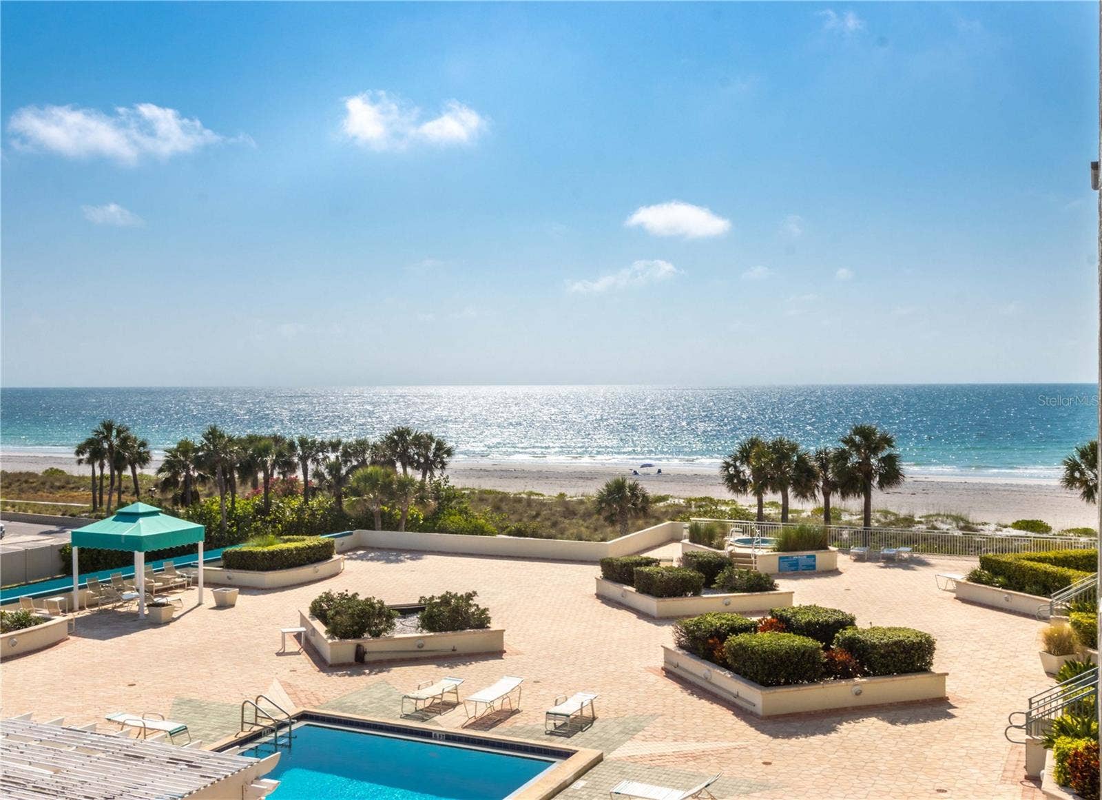 1380 GULF BOULEVARD, #307, Clearwater Beach, FL 33767 1380 GULF BOULEVARD, #307, Clearwater Beach, FL 33767