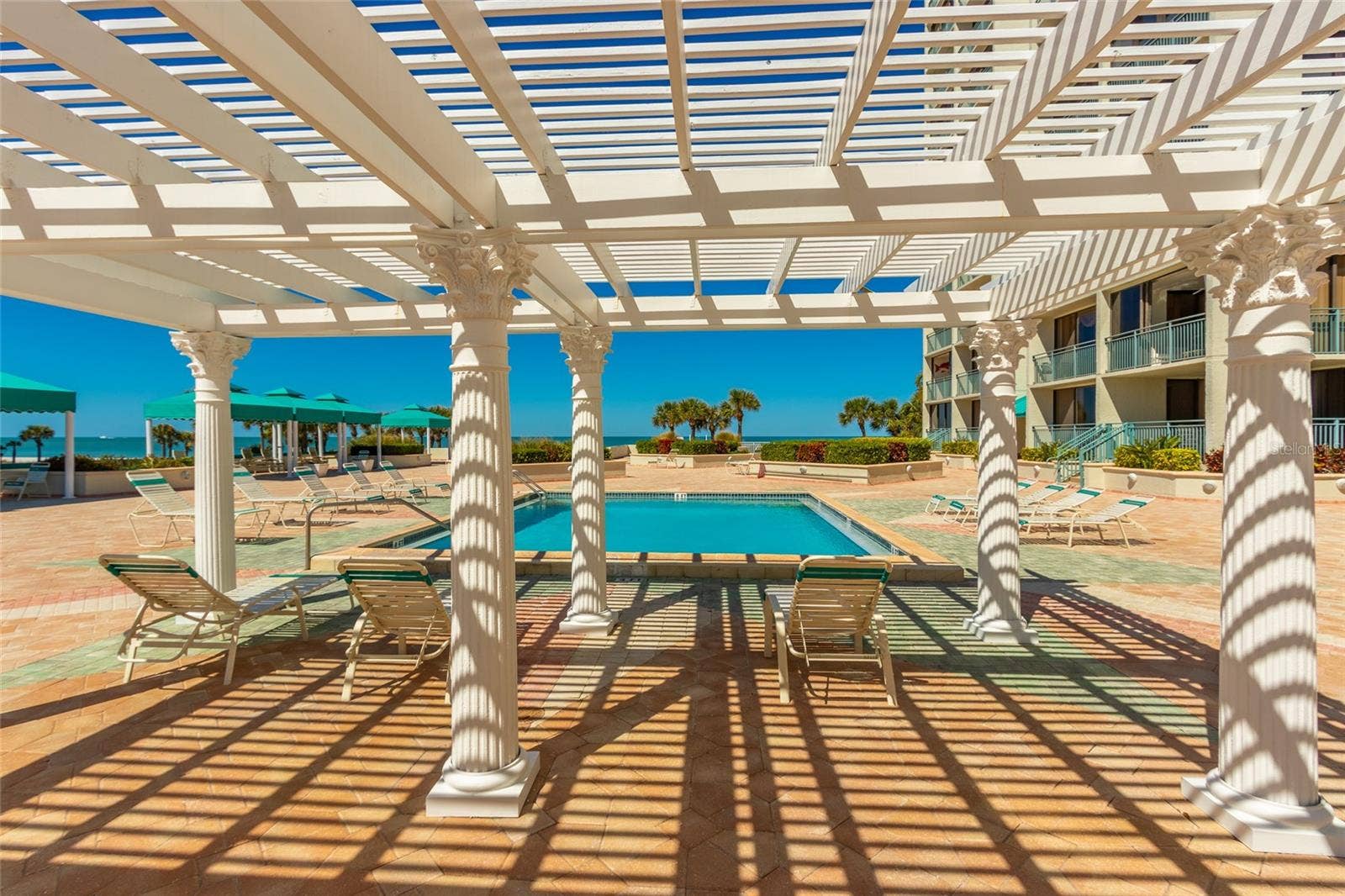 1380 GULF BOULEVARD, #307, Clearwater Beach, FL 33767 1380 GULF BOULEVARD, #307, Clearwater Beach, FL 33767