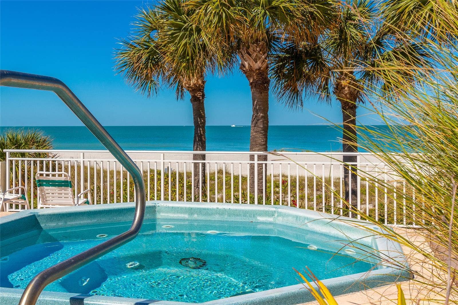 1380 GULF BOULEVARD, #307, Clearwater Beach, FL 33767 SPA OVERLOOKING SAND KEY BEACH