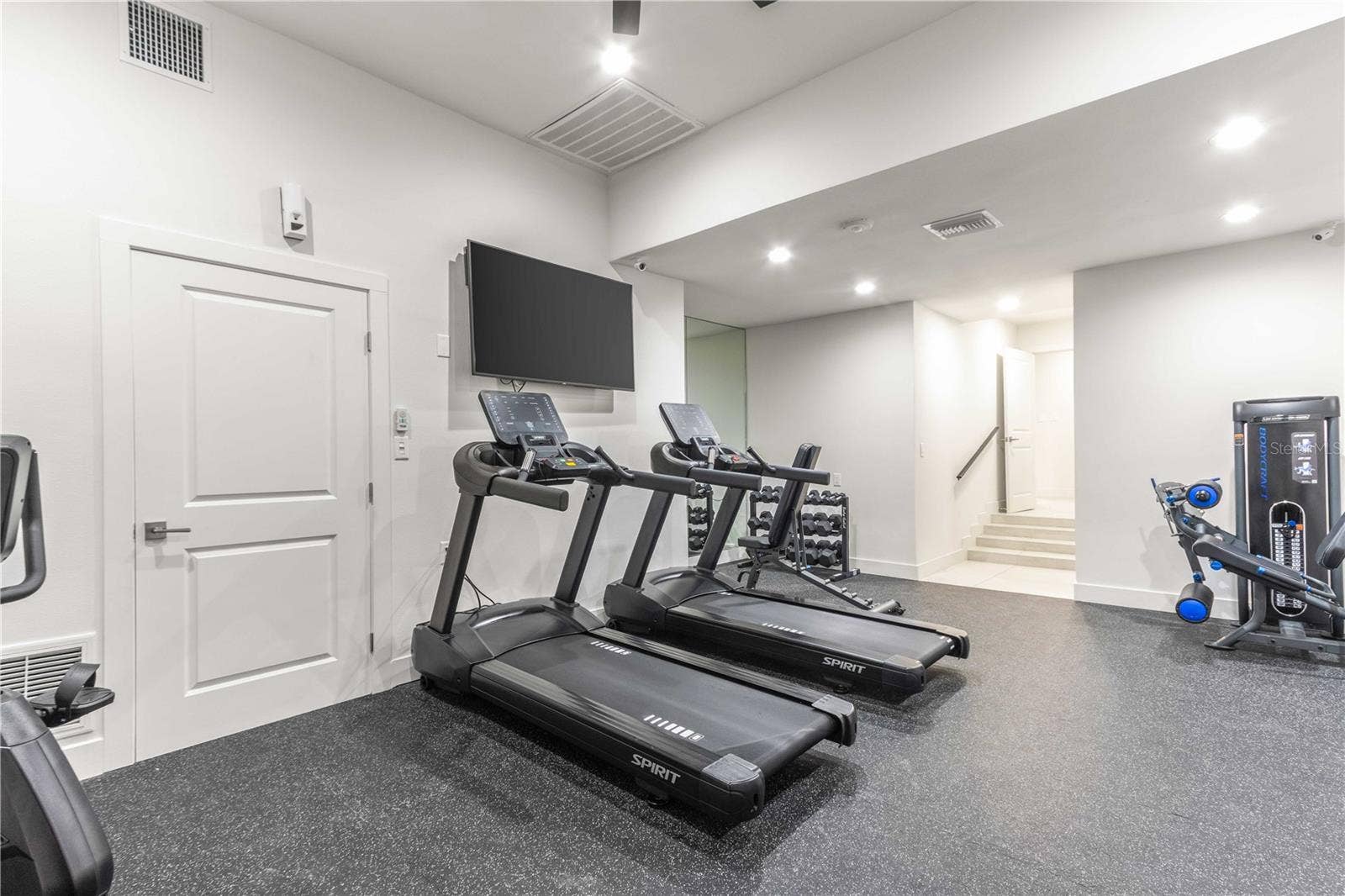 1380 GULF BOULEVARD, #307, Clearwater Beach, FL 33767 NEW GYM