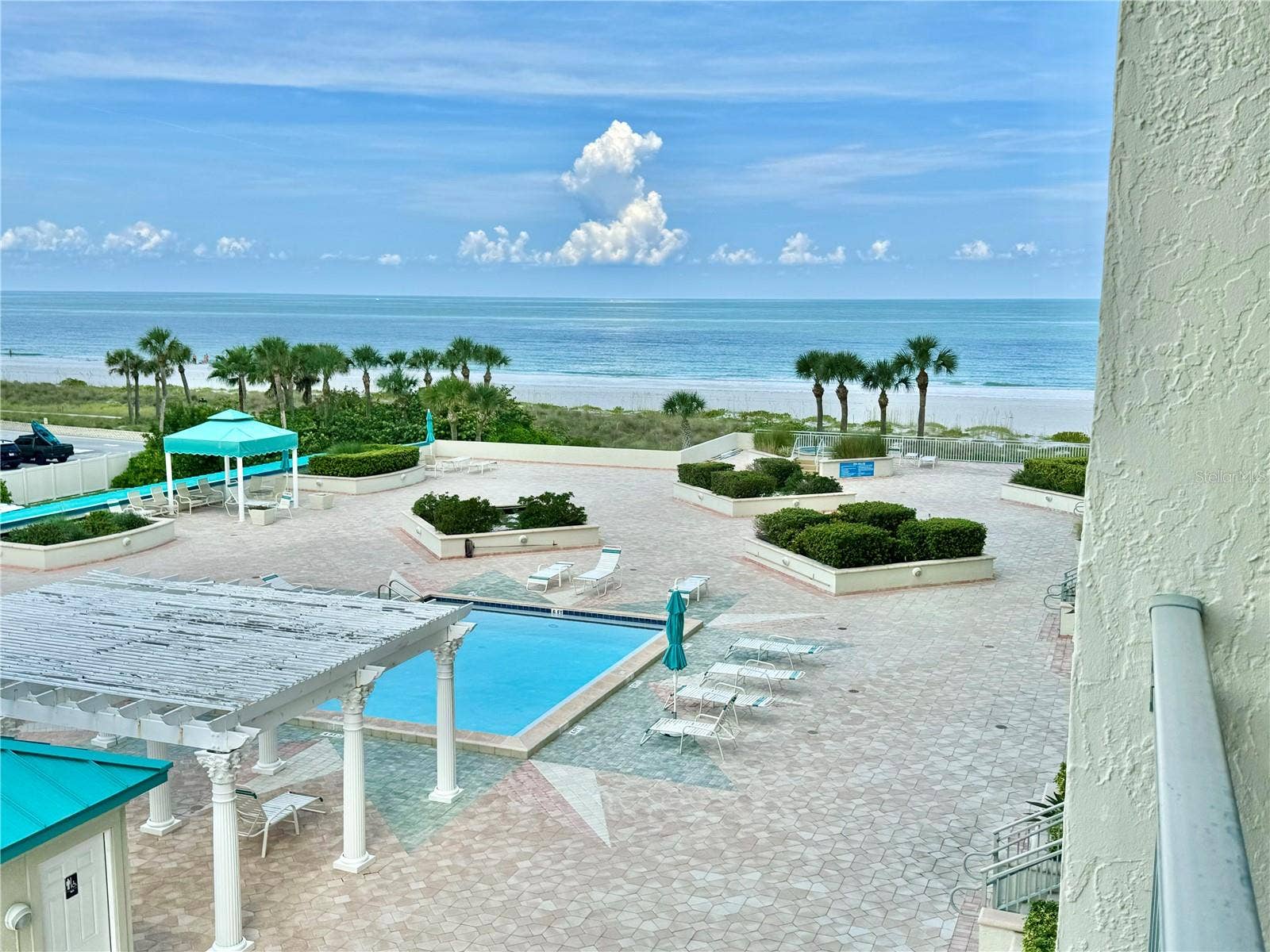 1380 GULF BOULEVARD, #307, Clearwater Beach, FL 33767 1380 GULF BOULEVARD, #307, Clearwater Beach, FL 33767