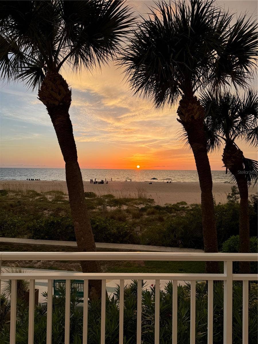 1380 GULF BOULEVARD, #307, Clearwater Beach, FL 33767 1380 GULF BOULEVARD, #307, Clearwater Beach, FL 33767