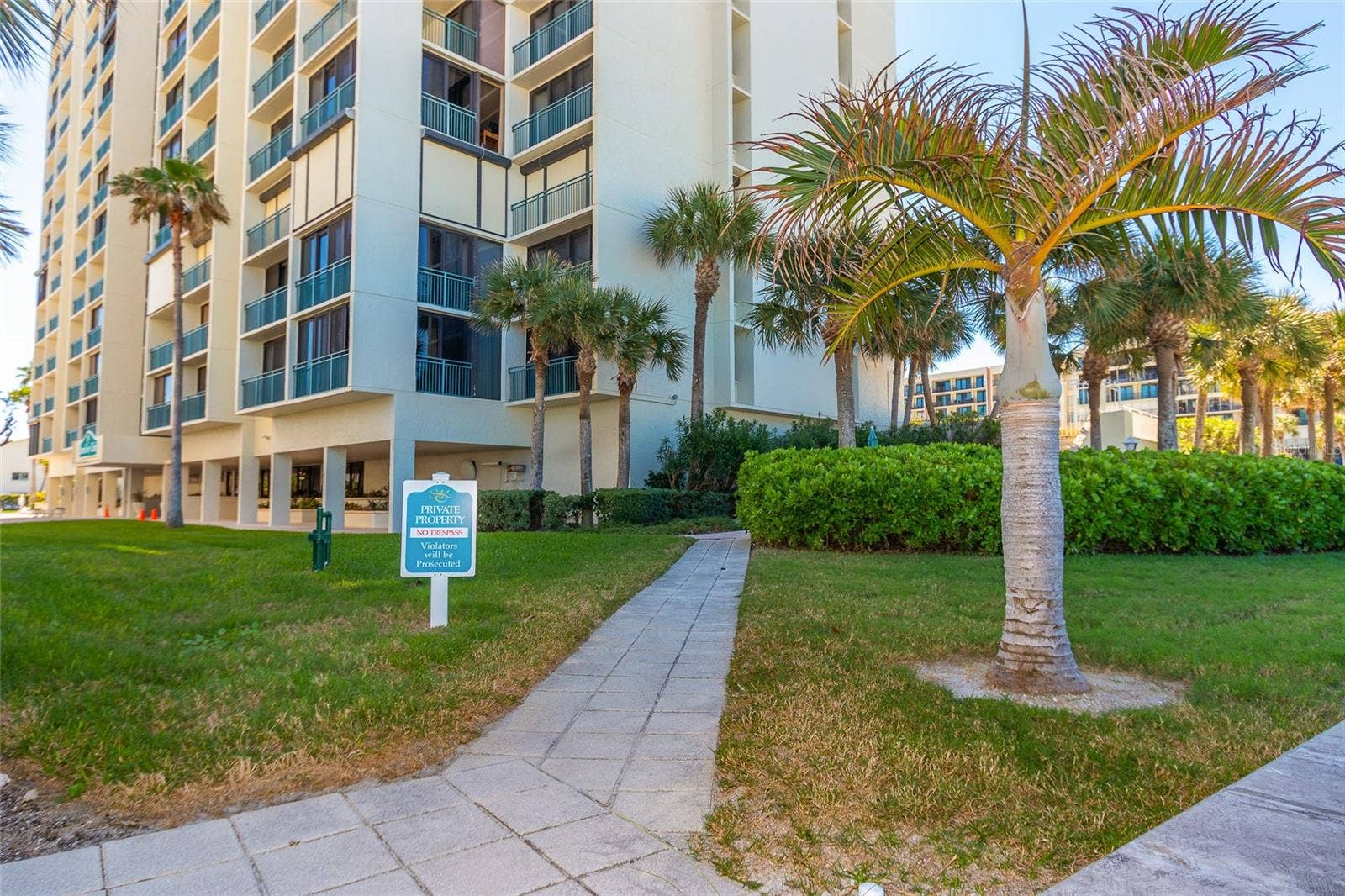 1380 GULF BOULEVARD, #307, Clearwater Beach, FL 33767 From the Walkway