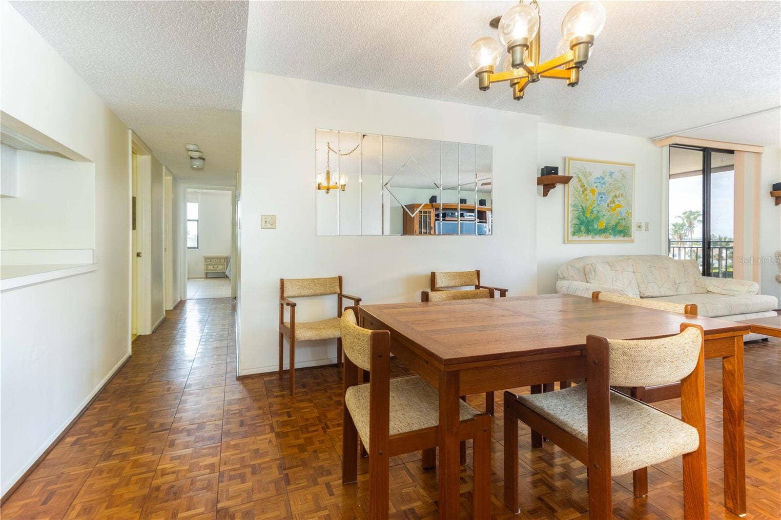 1380 GULF BOULEVARD, #307, Clearwater Beach, FL 33767 1380 GULF BOULEVARD, #307, Clearwater Beach, FL 33767