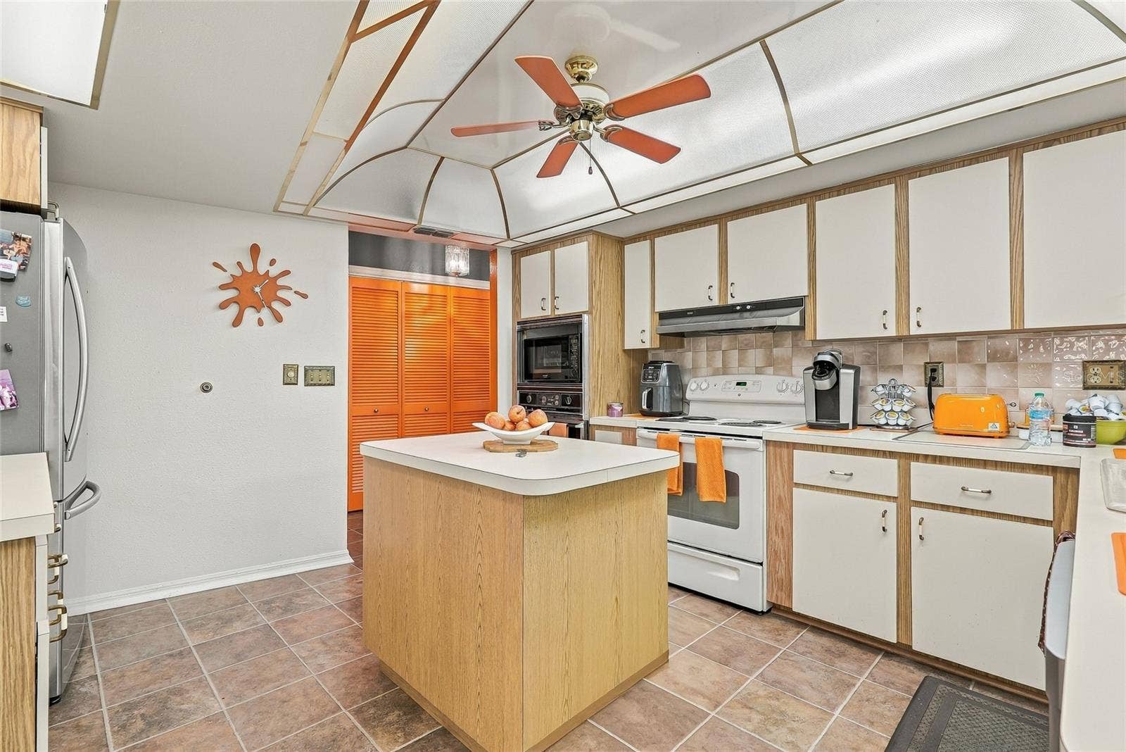 9896 DOMINGO DRIVE, Brooksville, FL 34601 9896 DOMINGO DRIVE, Brooksville, FL 34601