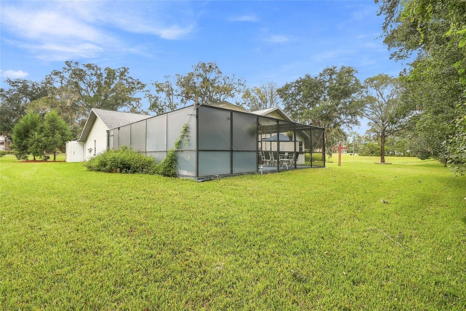 9896 DOMINGO DRIVE, Brooksville, FL 34601 Privacy Lanai Panels