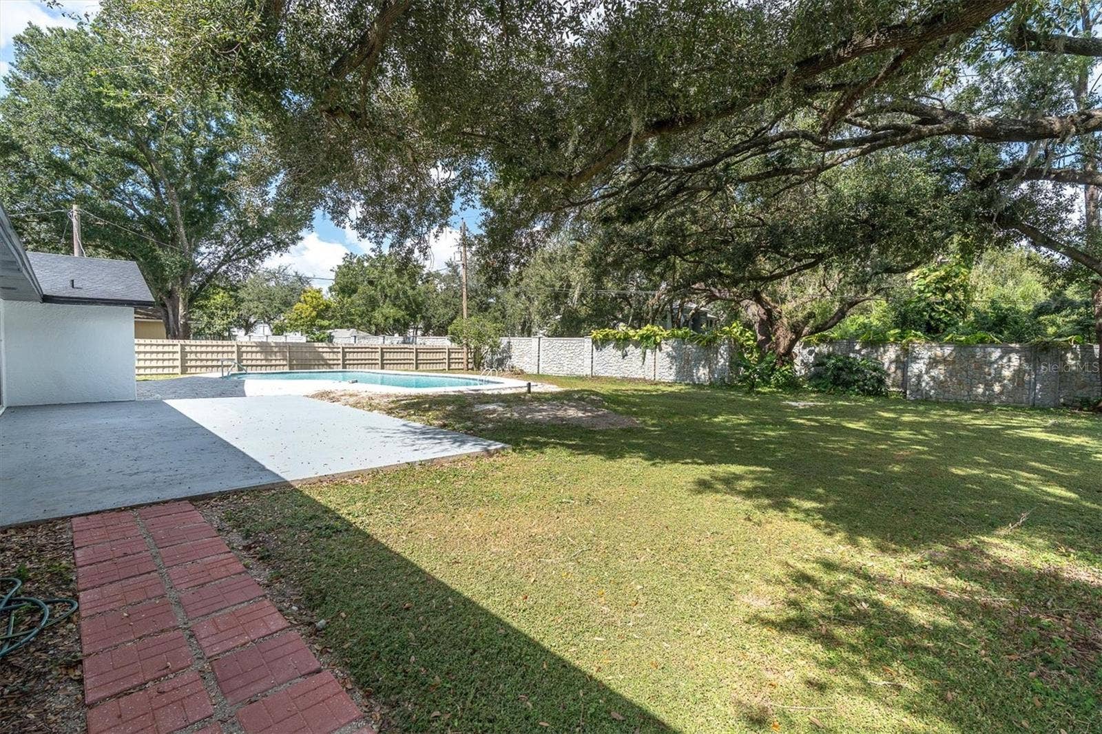 2210 WALLWOOD PLACE, Brandon, FL 33510 2210 WALLWOOD PLACE, Brandon, FL 33510