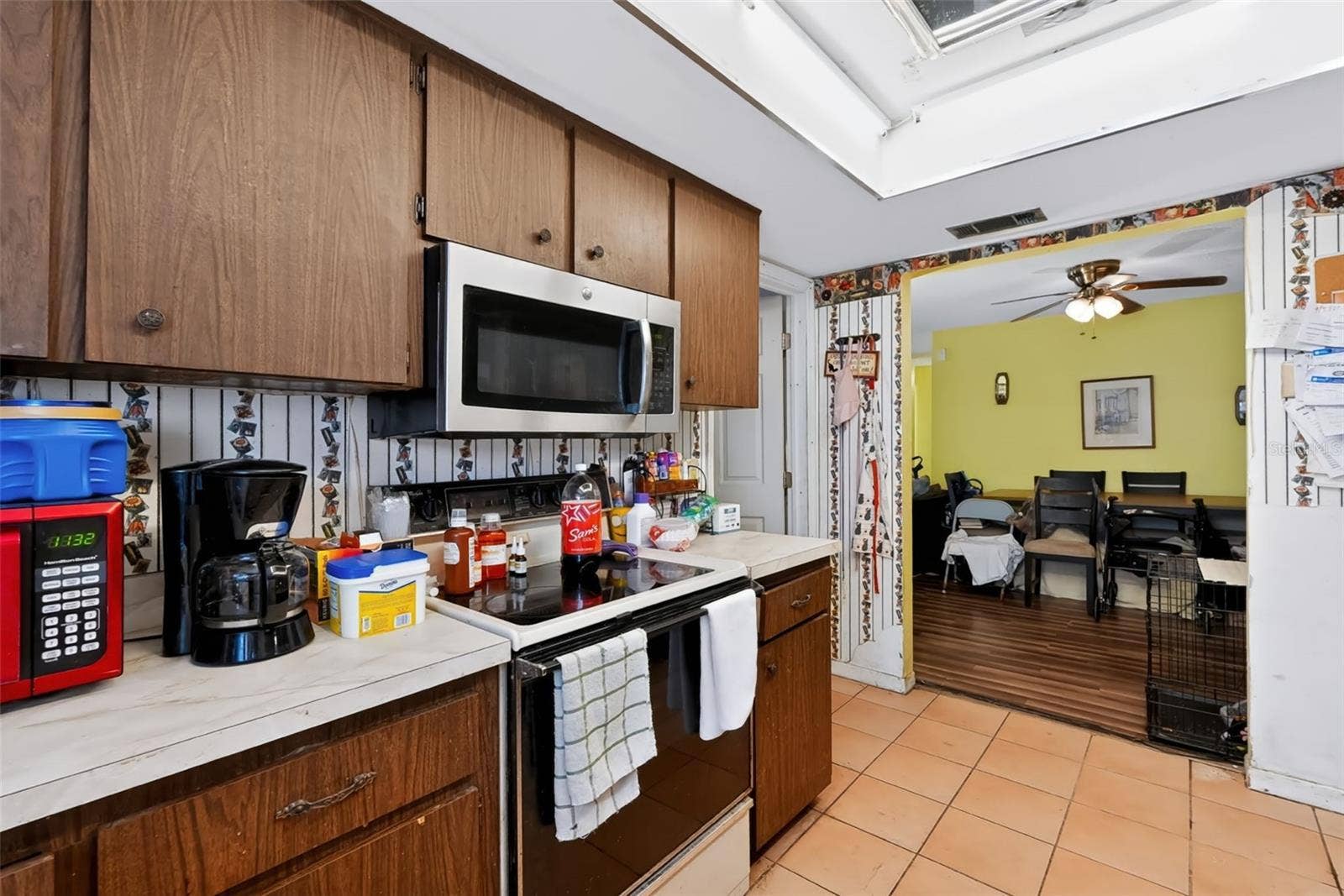 8399 79TH AVENUE, Seminole, FL 33777 8399 79TH AVENUE, Seminole, FL 33777