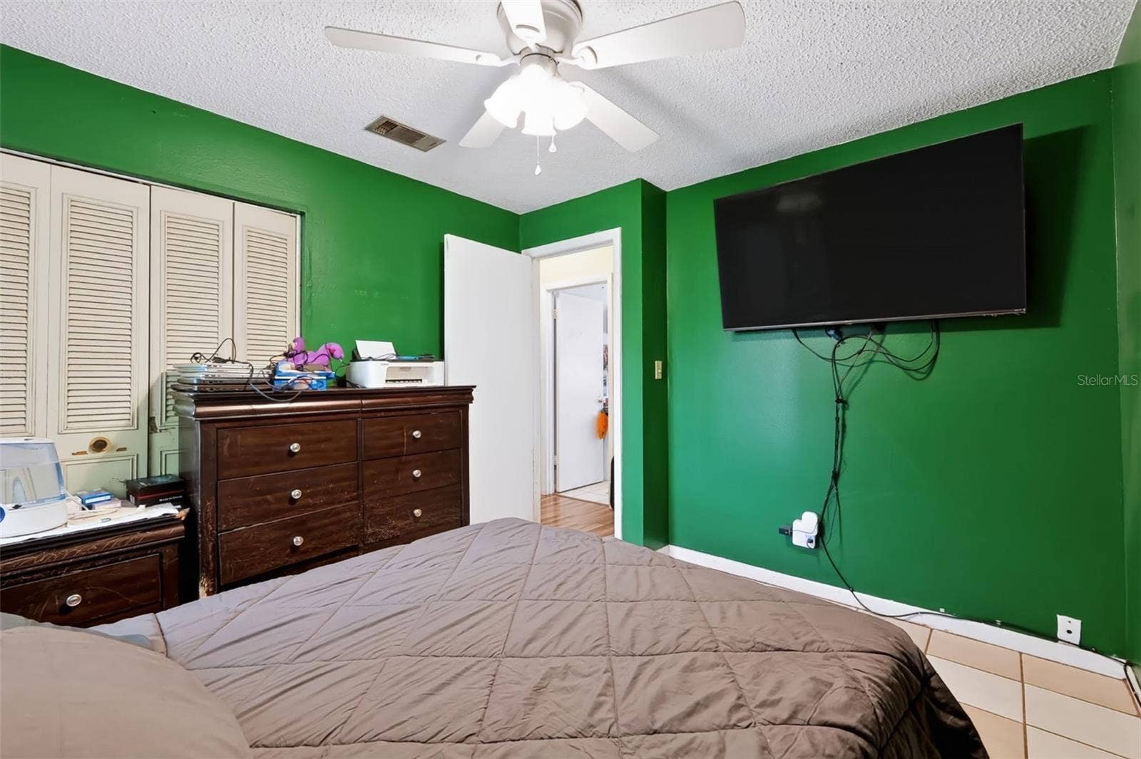 8399 79TH AVENUE, Seminole, FL 33777 8399 79TH AVENUE, Seminole, FL 33777
