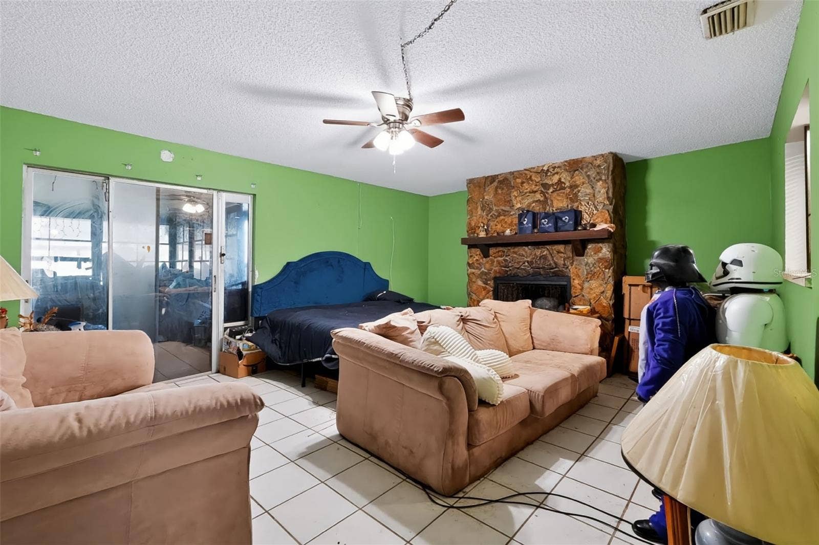 8399 79TH AVENUE, Seminole, FL 33777 8399 79TH AVENUE, Seminole, FL 33777