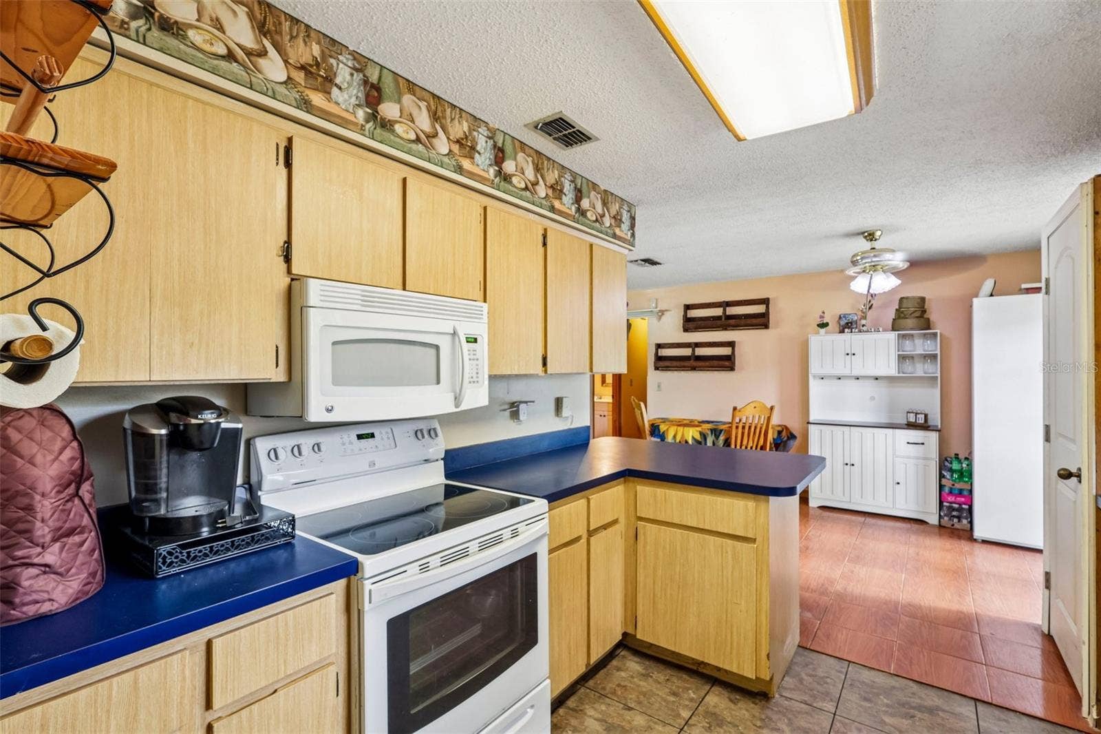 1521 CRE ROAD, Dover, FL 33527 1521 CRE ROAD, Dover, FL 33527