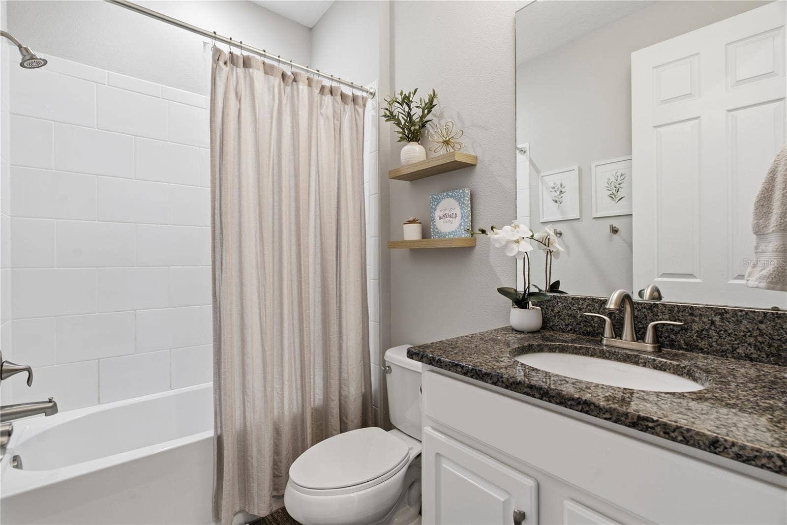 7428 PARADISO DRIVE, Apollo Beach, FL 33572 7428 PARADISO DRIVE, Apollo Beach, FL 33572