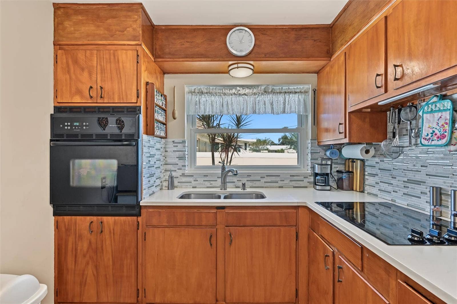 2975 68TH STREET N, St Petersburg, FL 33710 2975 68TH STREET N, St Petersburg, FL 33710