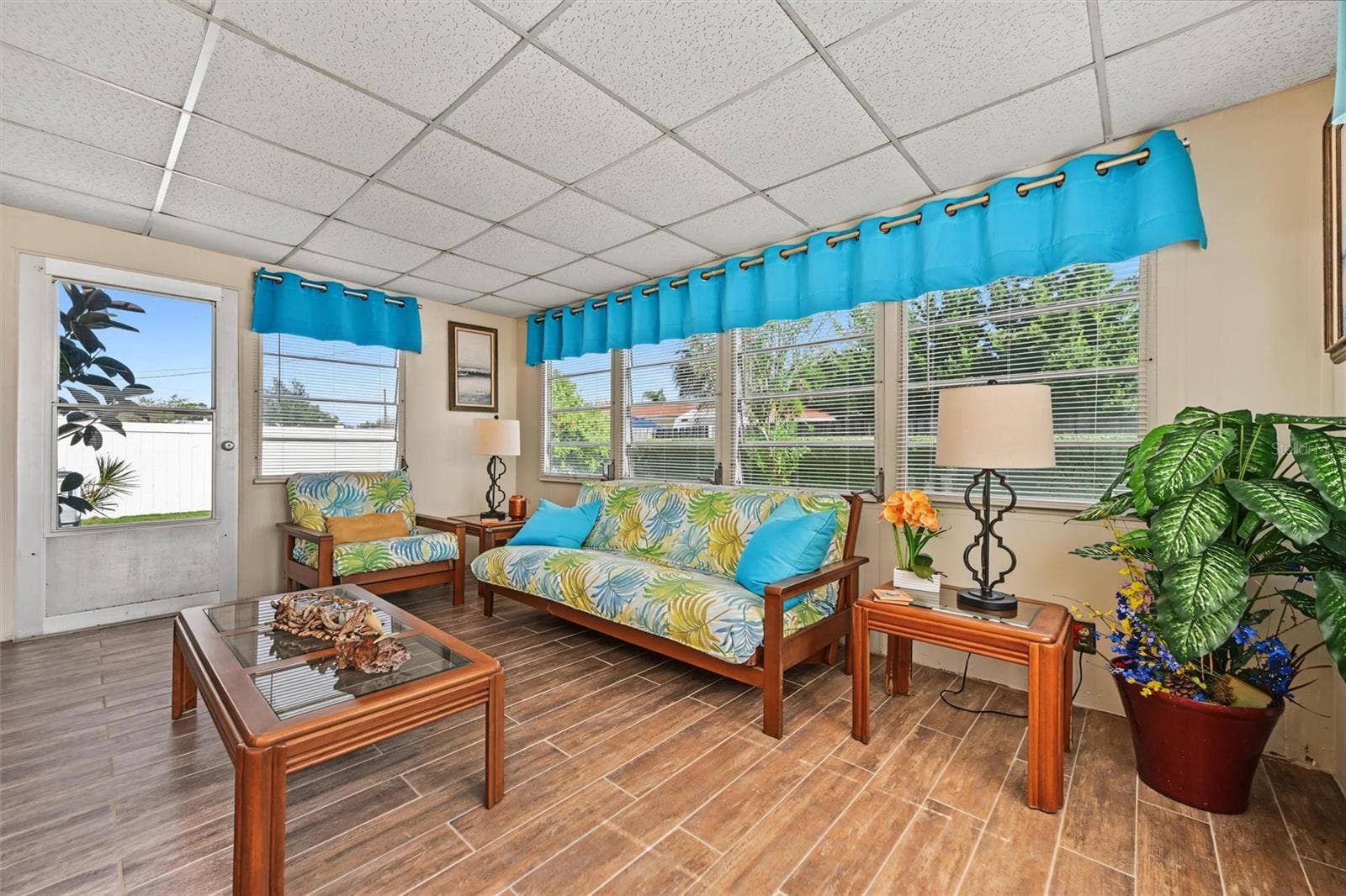 2975 68TH STREET N, St Petersburg, FL 33710 2975 68TH STREET N, St Petersburg, FL 33710