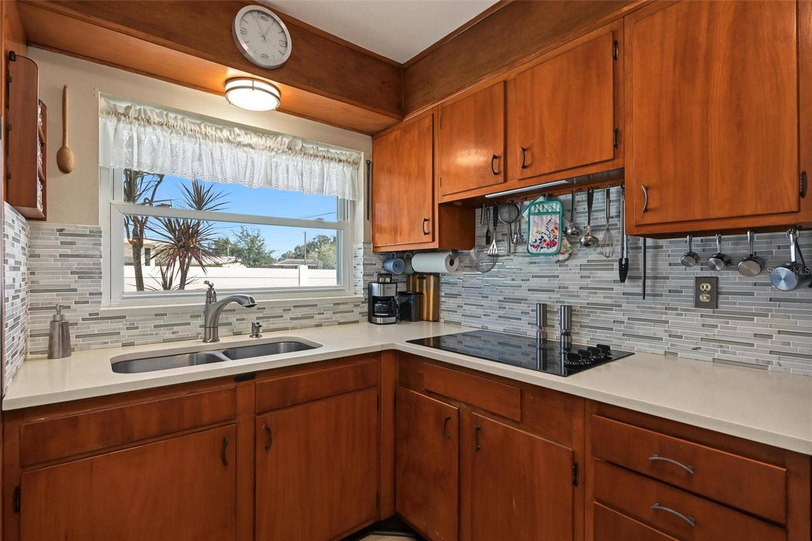 2975 68TH STREET N, St Petersburg, FL 33710 2975 68TH STREET N, St Petersburg, FL 33710