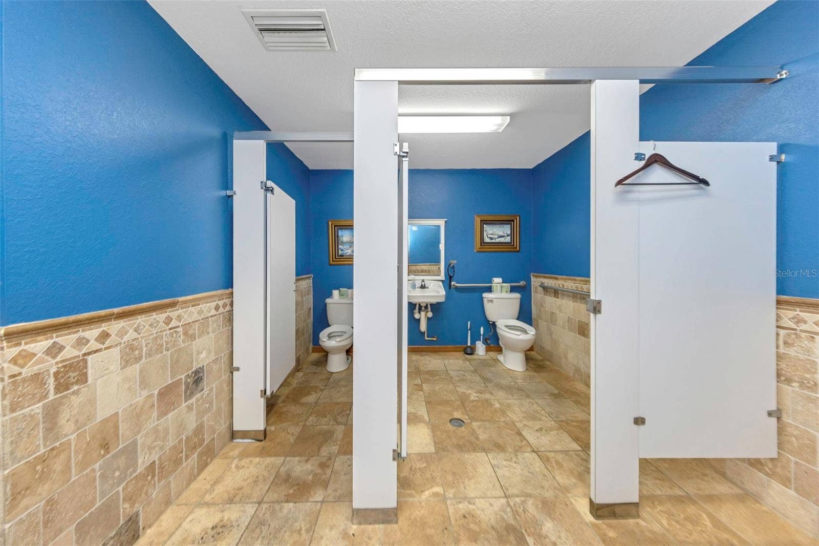 780 N MISSOURI AVENUE, Largo, FL 33770 780 N MISSOURI AVENUE, Largo, FL 33770